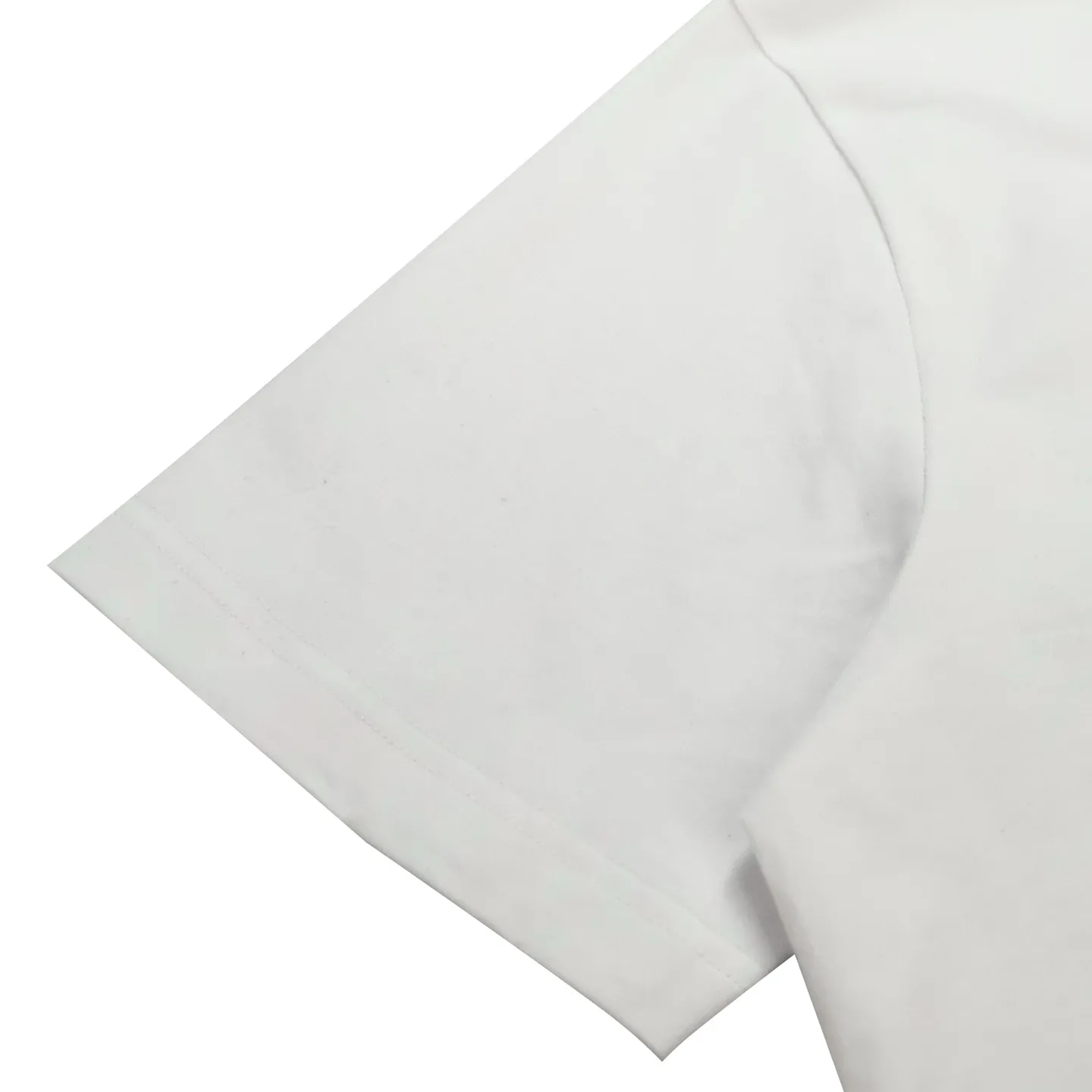 🅿️270 [Exclusive supply] CD artistic font rib short sleeves. Originally purchased and developed for 7,200, made of 15S fine cotton plain weave, 230g; paired with threaded 32S double yarn drawbar, 300g. 15S is a relatively thick yarn used to make thicker and more durable fabrics. The fabric made of pure cotton natural fiber has the characteristics of good hygroscopicity, strong breathability, softness and comfort. Draw flowers on the original artistic fonts, and weave a floral collar pattern with specific yarns of different colors. Fully computerized jacquard machine, the so-called computerized jacquard machine is to store the pattern data in a computer disk in advance, then put the disk into the computer of the loom, and the computer will control the weaving. The exquisite jacquard flat machine collar has clear and unique texture, rich color layers and is not easy to deform. Special double-layer weaving technology, rich color layering, strong three-dimensional jacquard effect on the surface, comfortable and skin-friendly, and good breathability. Size:S-M-L