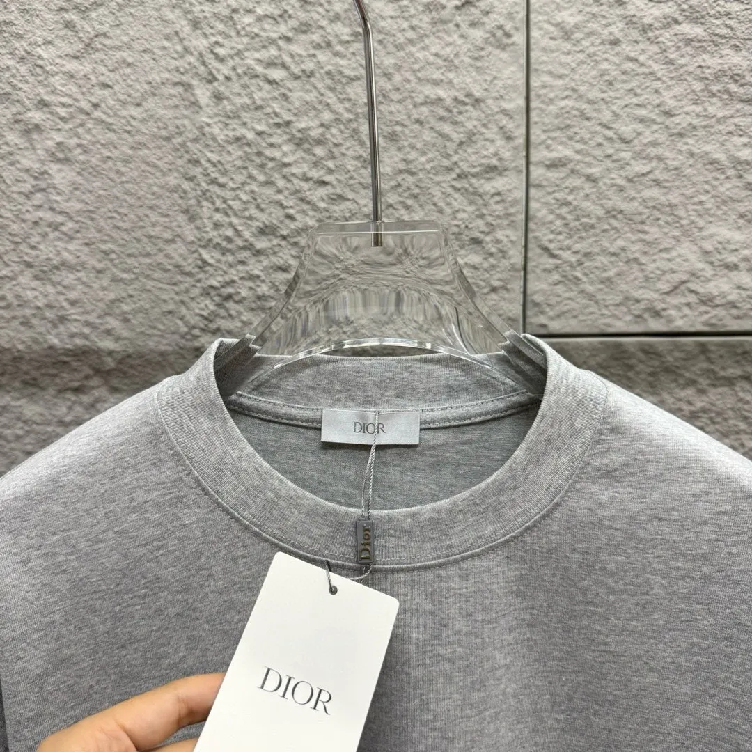 🅿️180 Dio Dio 2025 spring and summer new style Classic letter embroidery on the chest Short-sleeved T-shirt Customized double yarn plain cotton fabric Same style for men and women Color: black white floral gray Size: S (90-130 pounds) M (120-150 pounds) L (140-165 pounds) XL (160-180 pounds) XXL (180-210 pounds)