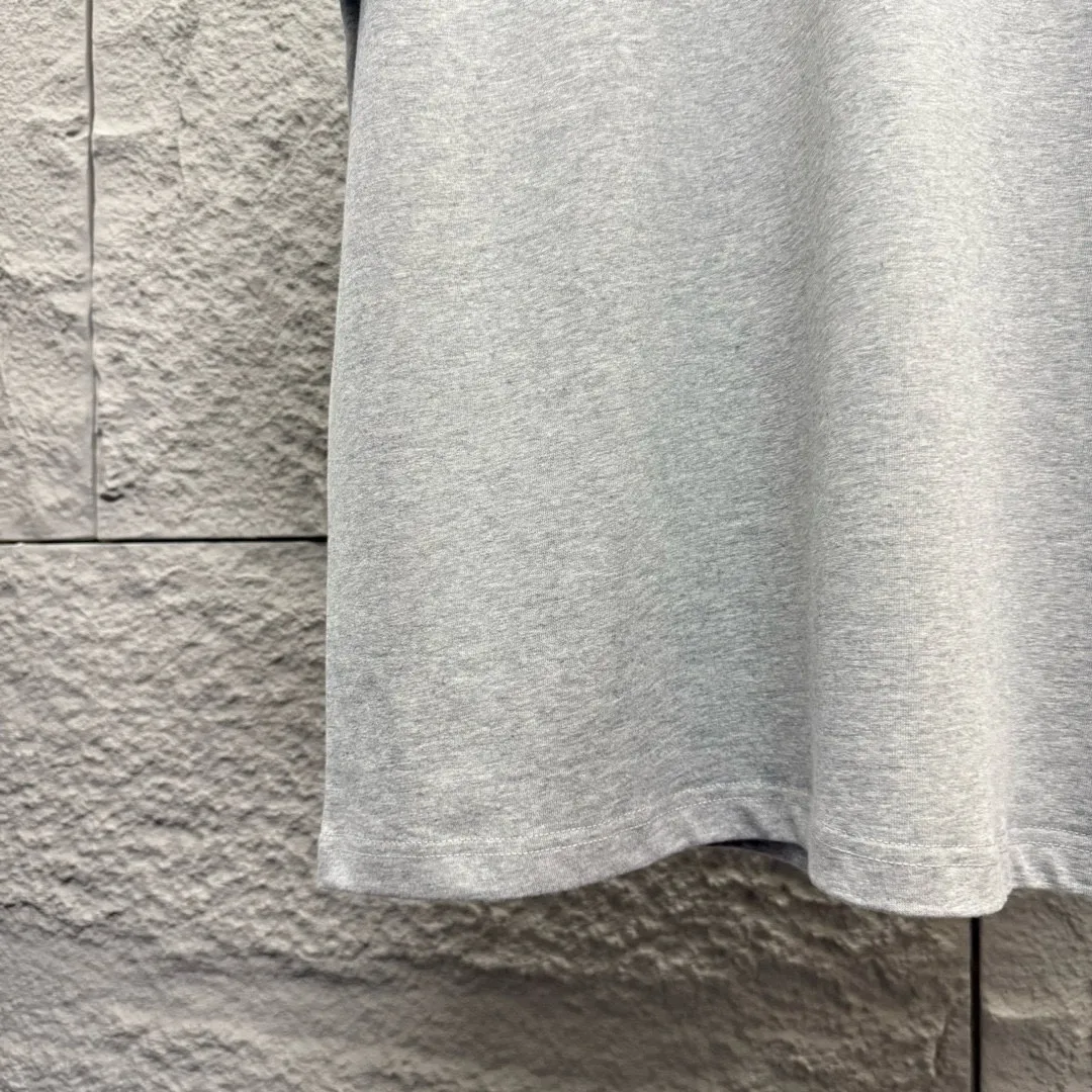 🅿️180 Dio Dio 2025 spring and summer new style Classic letter embroidery on the chest Short-sleeved T-shirt Customized double yarn plain cotton fabric Same style for men and women Color: black white floral gray Size: S (90-130 pounds) M (120-150 pounds) L (140-165 pounds) XL (160-180 pounds) XXL (180-210 pounds)