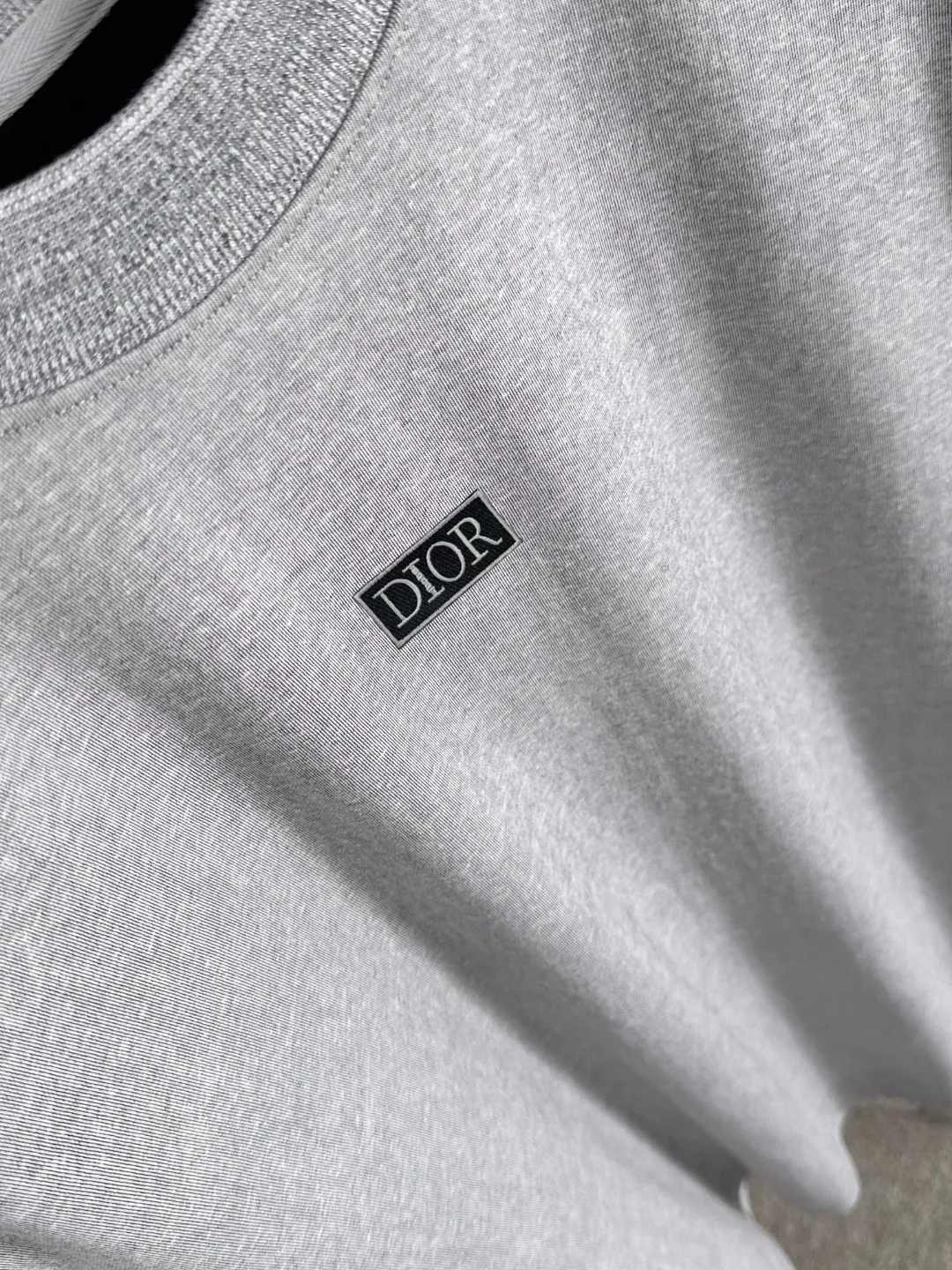 🅿️270 shipped next day Dior 2025 summer new style (top quality, differentiated currency) launches double yarn pure cotton fabric short sleeves, spring and summer catwalk style, personalized and exclusive style, same style for men and women, using imported custom-dyed fabrics, chain bottom back collar, fully shoulder-covering, no deformation or shrinkage when exposed to water, SIZE: M to 3XL