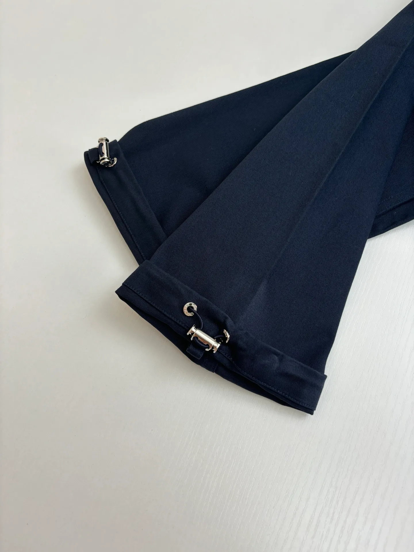 🅿️620 Dio*/Dior 25FW early autumn new lapel long-sleeved work jacket. Customized washed blue cotton fabric, simple design style, brand letters CD embroidery on the chest, hidden fly zipper, straight design version Size: S/M/L/XL