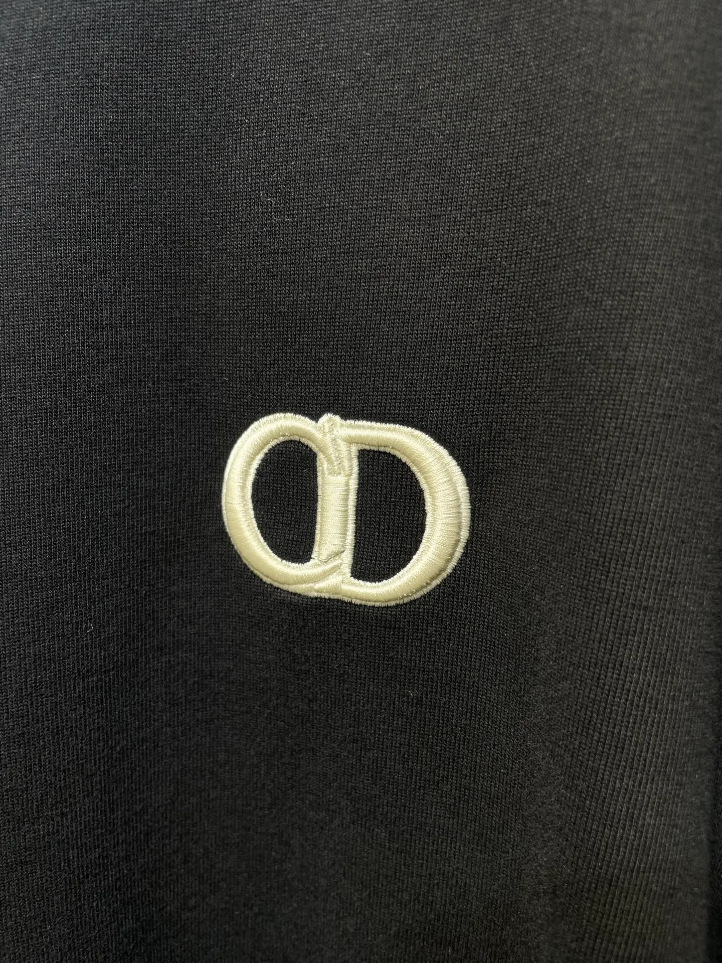 🅿️260 dior 🌟【Top replica】cd letters embroidered round neck short sleeves Process description: The color is custom-woven and dyed, with "cd" design on the chest. A perfect fashionable and trendy item! The oversize version is very slimming and can be worn with a T-skirt or shorts. Who wouldn’t love it? The texture of the custom-made fabrics is great and versatile for all seasons, and the styles are the same for men and women! ⚠️size:smlxl