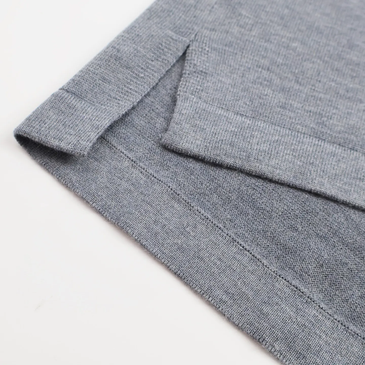 🅿️410 [Exclusive supply] CD co-branded Hamilton knitted short-sleeve. The original version was purchased for 16,000 and developed. It is custom-dyed with 32-count double-thread blended colored yarn wool. It is operated by an imported (Stoll) 14-knitting machine. The computer-made wool jacquard is made. The ready-made wool is washed with enzyme to make the fabric close-fitting and soft. Size:S-M-L
