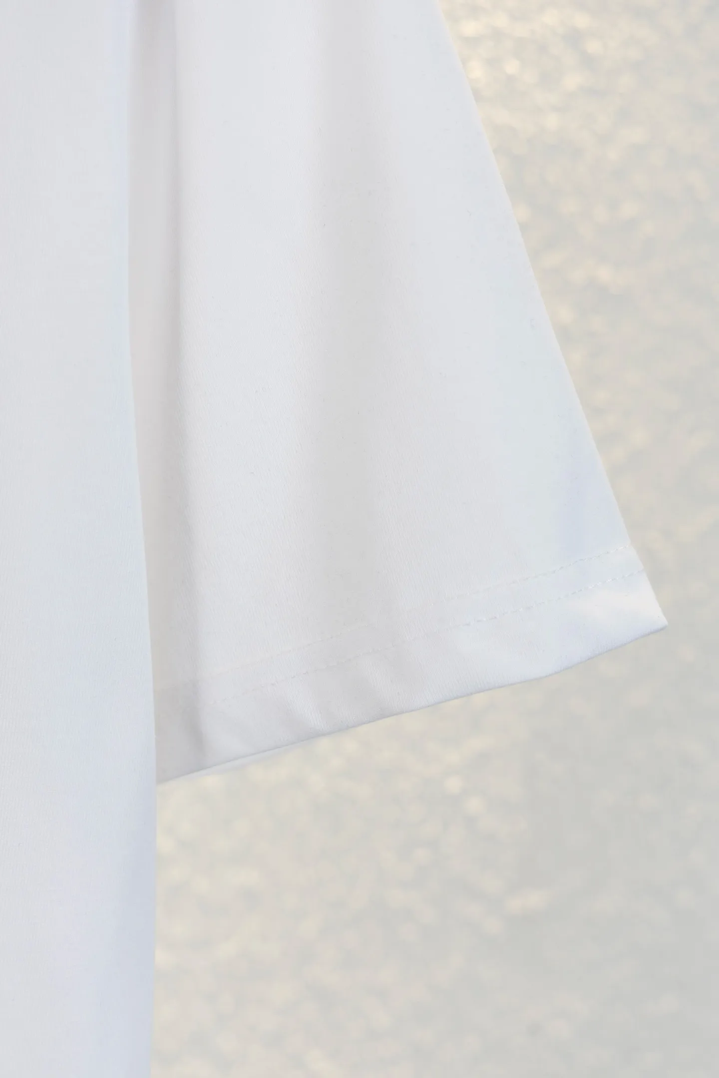 🅿️180 model number k734 DIOR short-sleeved T-shirt® is consistent with the official website *Customized 280g cotton fabric, soft, skin-friendly and comfortable *Embroidery craft letter logo on the front *A very simple and elegant one, both in terms of upper body comfort, it is unparalleled, interpreting your luxury and taste, and creating your fashionable style and charm. ⚠️Washing method: It is recommended to dry clean or wrap the reverse side in a laundry bag and machine wash it quickly in cold water and let it dry naturally! ⚠️Same style for men and women 𝐂𝐎𝐋𝐎𝐔𝐑: white blue 𝐒𝐈𝐙𝐄 XS S M L