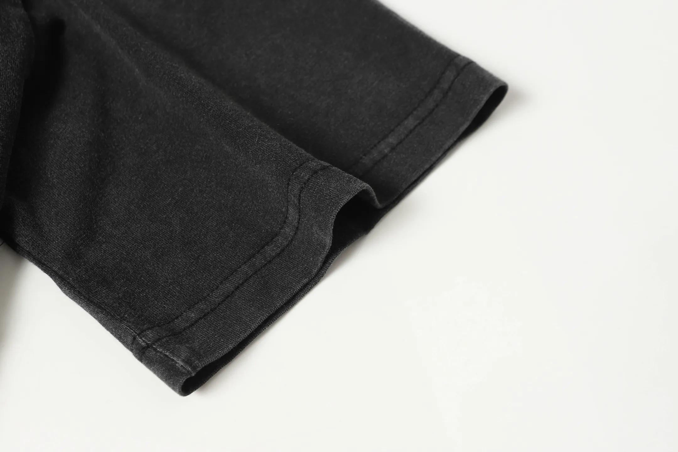 6075#washed black ｜P116 Godspeed cross-border American rock and roll street washed retro style short-sleeved T (craft printing) fabric (fabric): 32 count combed double yarn 250g weight size (size): S-M-L-XL color (colour): washed black 👉