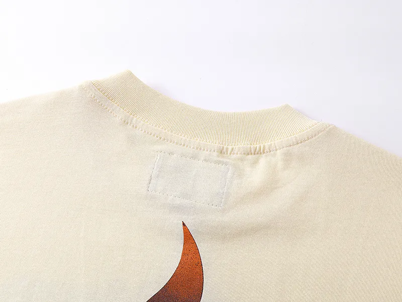 3133# P106 Real shot Godspeed American fashion rock street retro loose printed cotton short sleeves Fabric: 240g 32 count fine cotton double yarn pure cotton Color: apricot Size: S M L XL