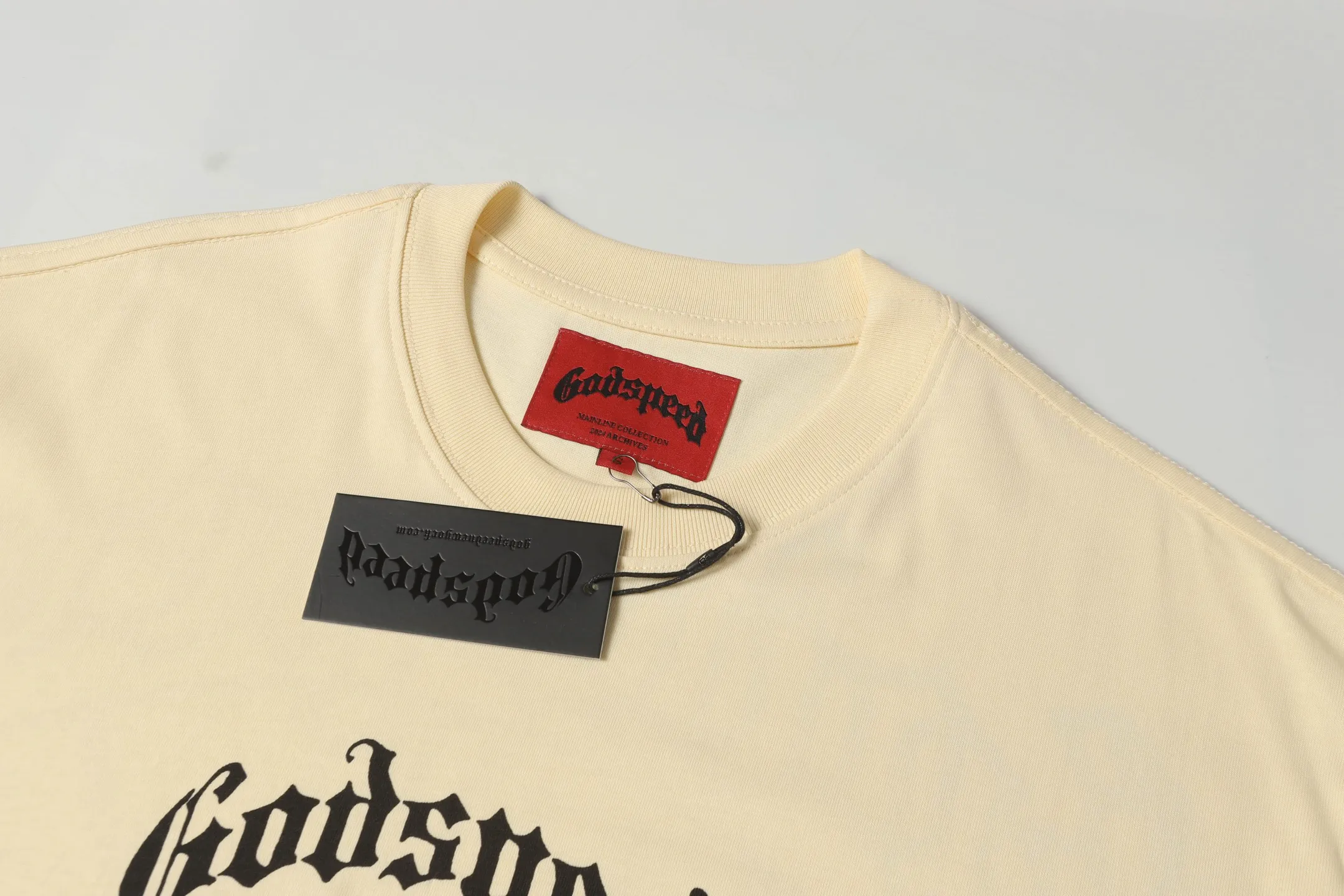 5046# White/Apricot｜P104 Godspeed cross-border American rock and roll street washed retro style short-sleeved T (craft printing) fabric (fabric) 32 counts combed double yarn 240 grams weight code number (size): S-M-L-XL color (colour): apricot.white