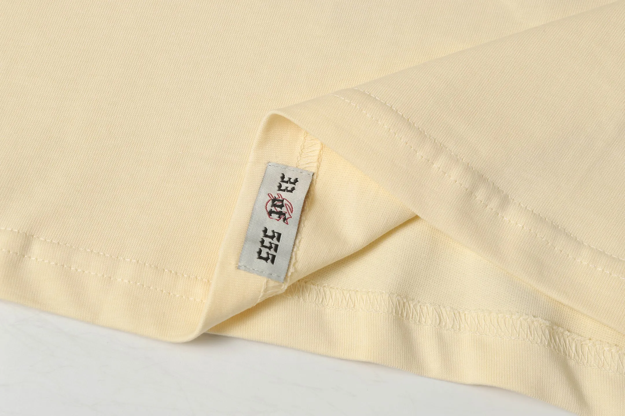5046# White/Apricot｜P104 Godspeed cross-border American rock and roll street washed retro style short-sleeved T (craft printing) fabric (fabric) 32 counts combed double yarn 240 grams weight code number (size): S-M-L-XL color (colour): apricot.white