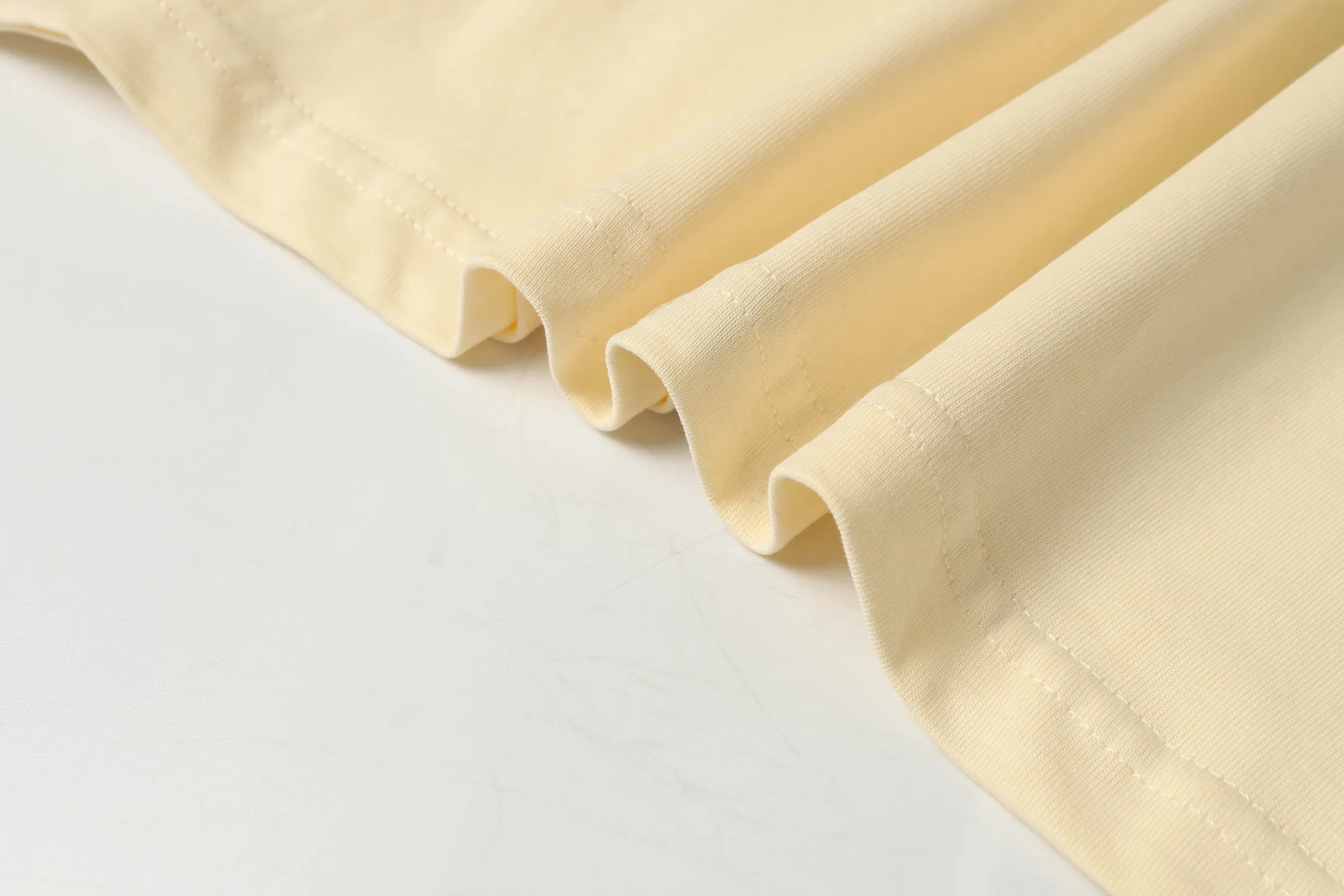 5046# White/Apricot｜P104 Godspeed cross-border American rock and roll street washed retro style short-sleeved T (craft printing) fabric (fabric) 32 counts combed double yarn 240 grams weight code number (size): S-M-L-XL color (colour): apricot.white