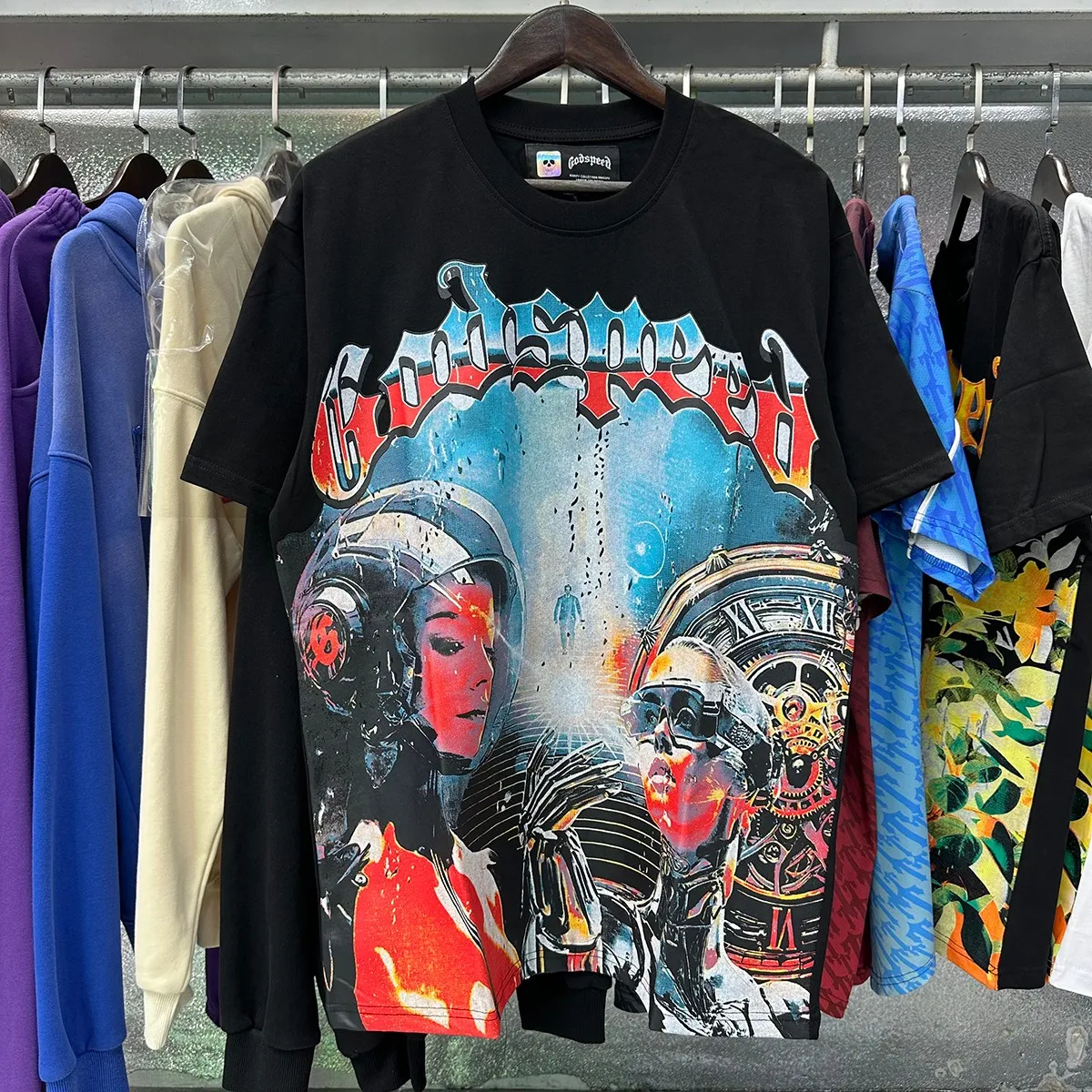 No. 7031, real shot, Mechao Godspeed astronaut robot printed high-quality double yarn pure cotton casual short-sleeved T-shirt batch 110 Color: black, white, apricot; Size: S M L XL