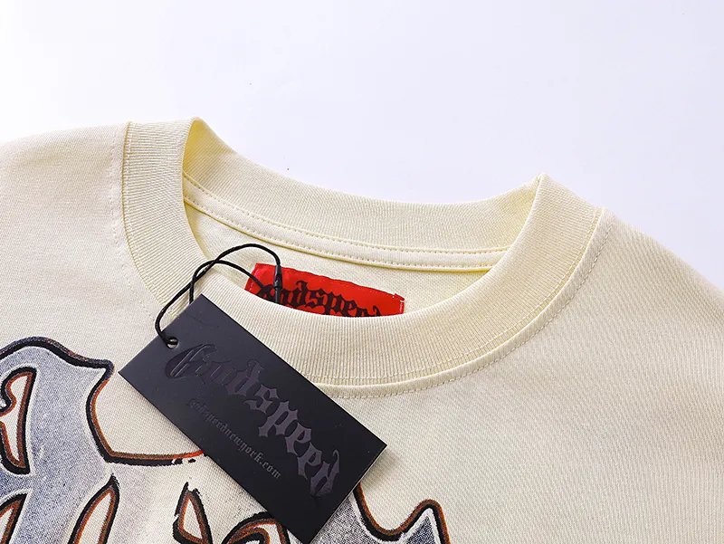 3010# P110 Real shot Godspeed American fashion rock street retro loose printed cotton short sleeves Fabric: 240g 32 count fine cotton double yarn pure cotton Color: off-white apricot Size: S M L XL