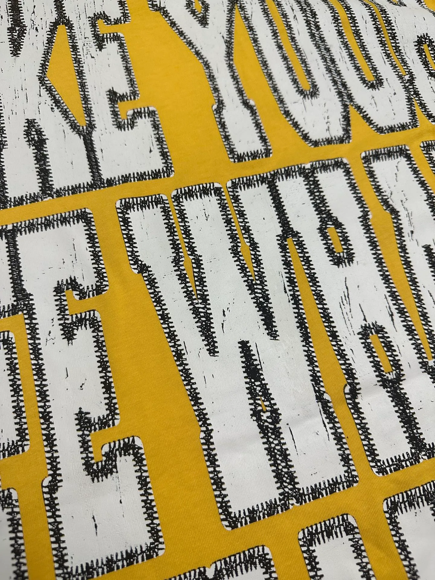5132# Yellow I P106 Real stock (latest model) Godspeed cross-border American rock and roll street washed retro style short-sleeved T (craft printing) Fabric (fabric): 32 counts combed double yarn 240 grams weight Size (size): S-M-L-XL Color (colour): Yellow