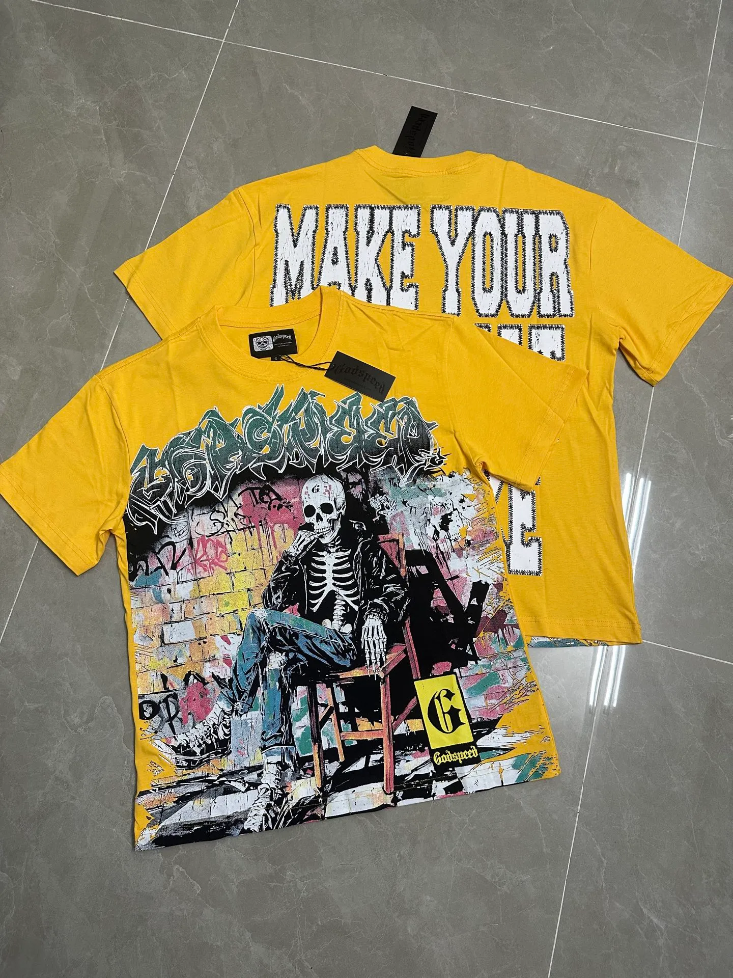 5132# Yellow I P106 Real stock (latest model) Godspeed cross-border American rock and roll street washed retro style short-sleeved T (craft printing) Fabric (fabric): 32 counts combed double yarn 240 grams weight Size (size): S-M-L-XL Color (colour): Yellow