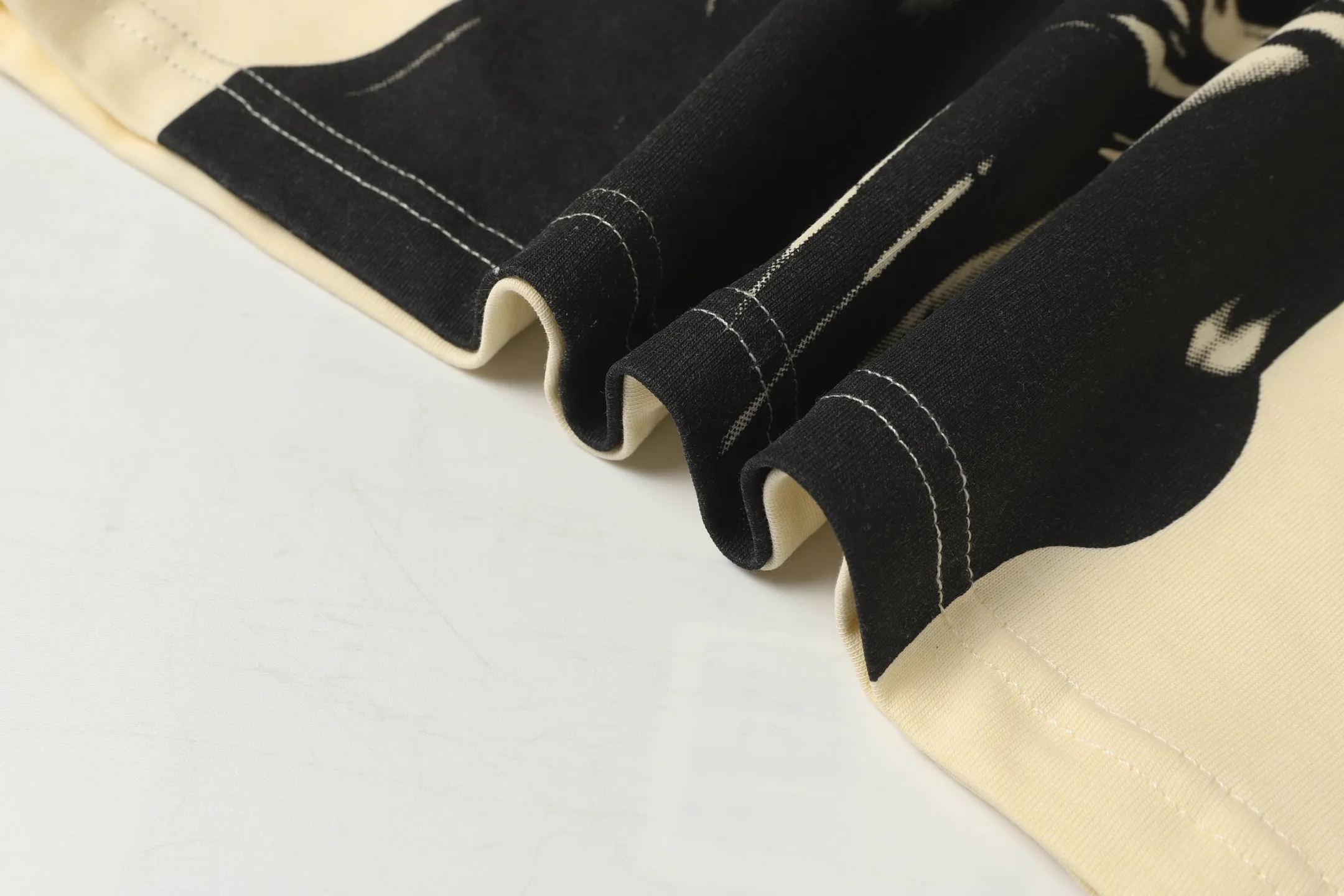 5037#White/Apricot｜P104 Godspeed cross-border American rock and roll street washed retro style short-sleeved T (craft printing) fabric (fabric): 32-count combed double yarn 240 grams weight code number (size): S-M-L-XL color (colour): white, apricot,