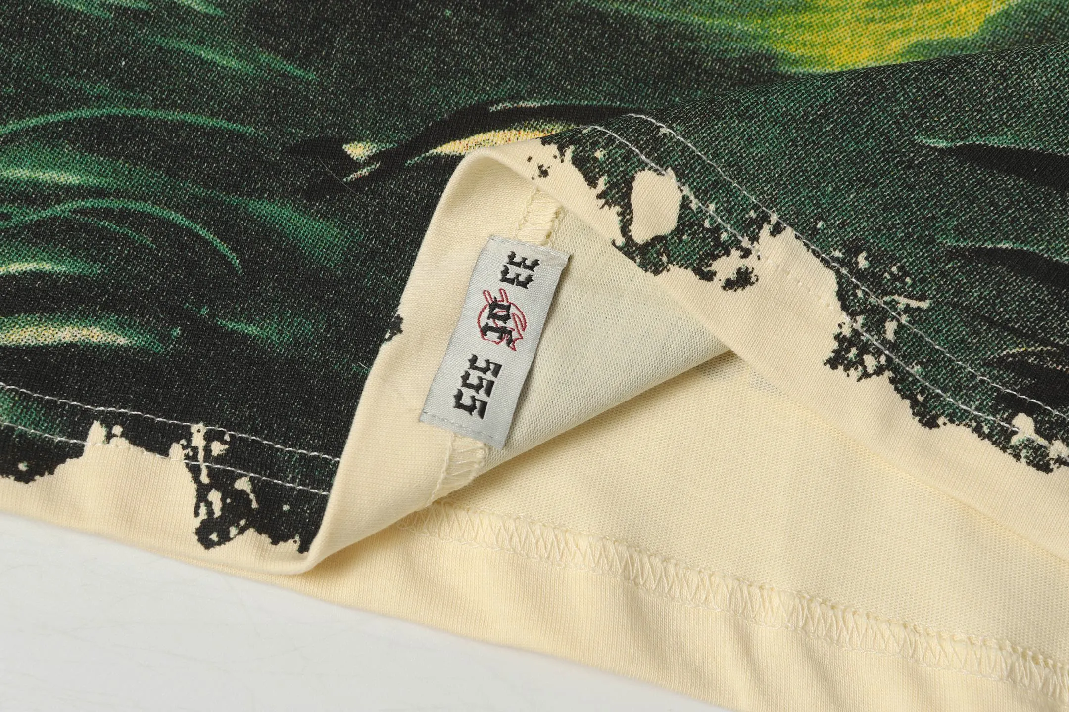 5047#Apricot｜P104 Godspeed cross-border American rock and roll street washed retro style short-sleeved T (craft printing) fabric (fabric) 32-count combed double yarn 240 grams weight code number (size): S-M-L-XL color (colour): apricot