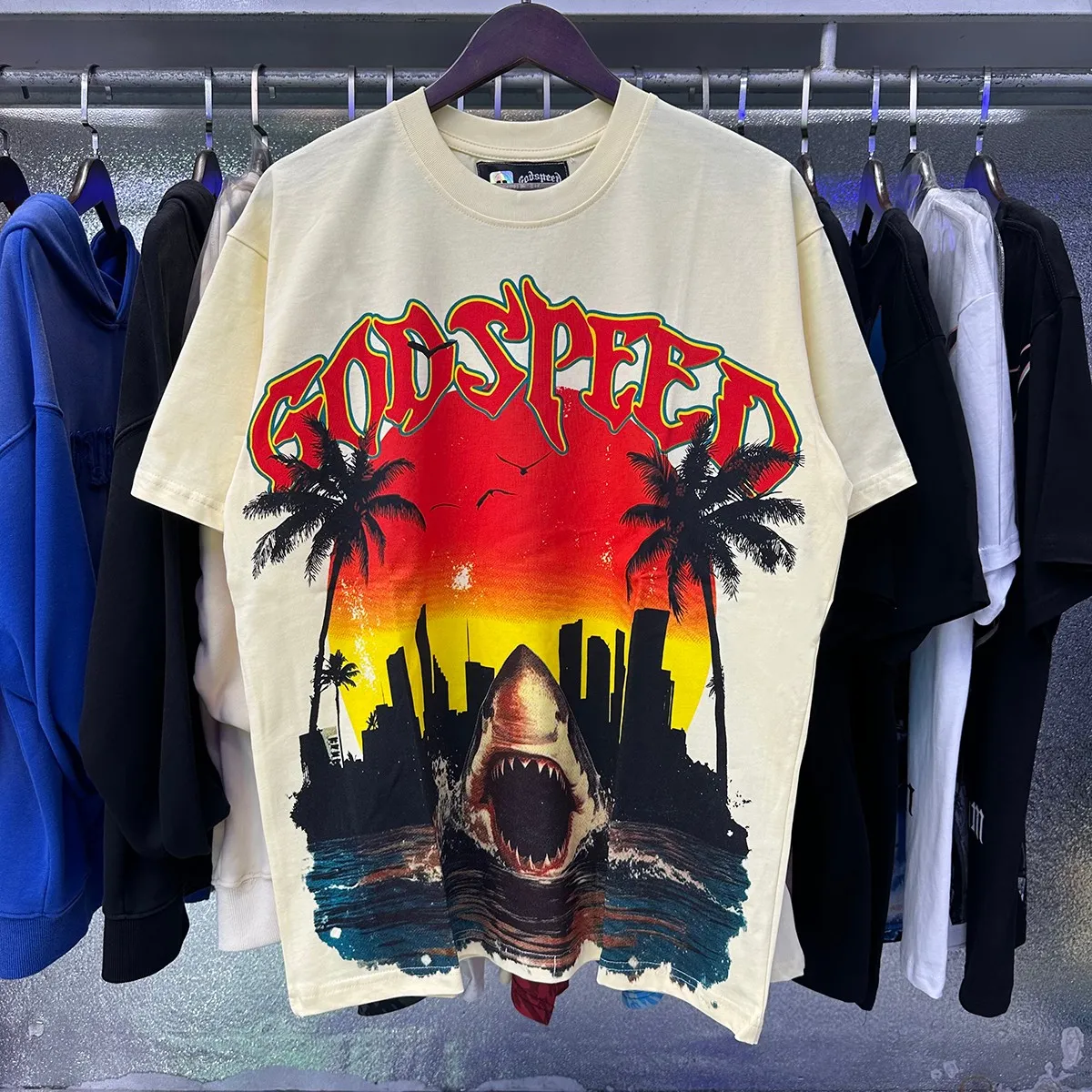 Actual photo, No. 7058, Mechao Godspeed urban coconut tree shark print high quality double yarn pure cotton casual short-sleeved T-shirt batch 110 Color: black, apricot, yellow; Size: S M L XL