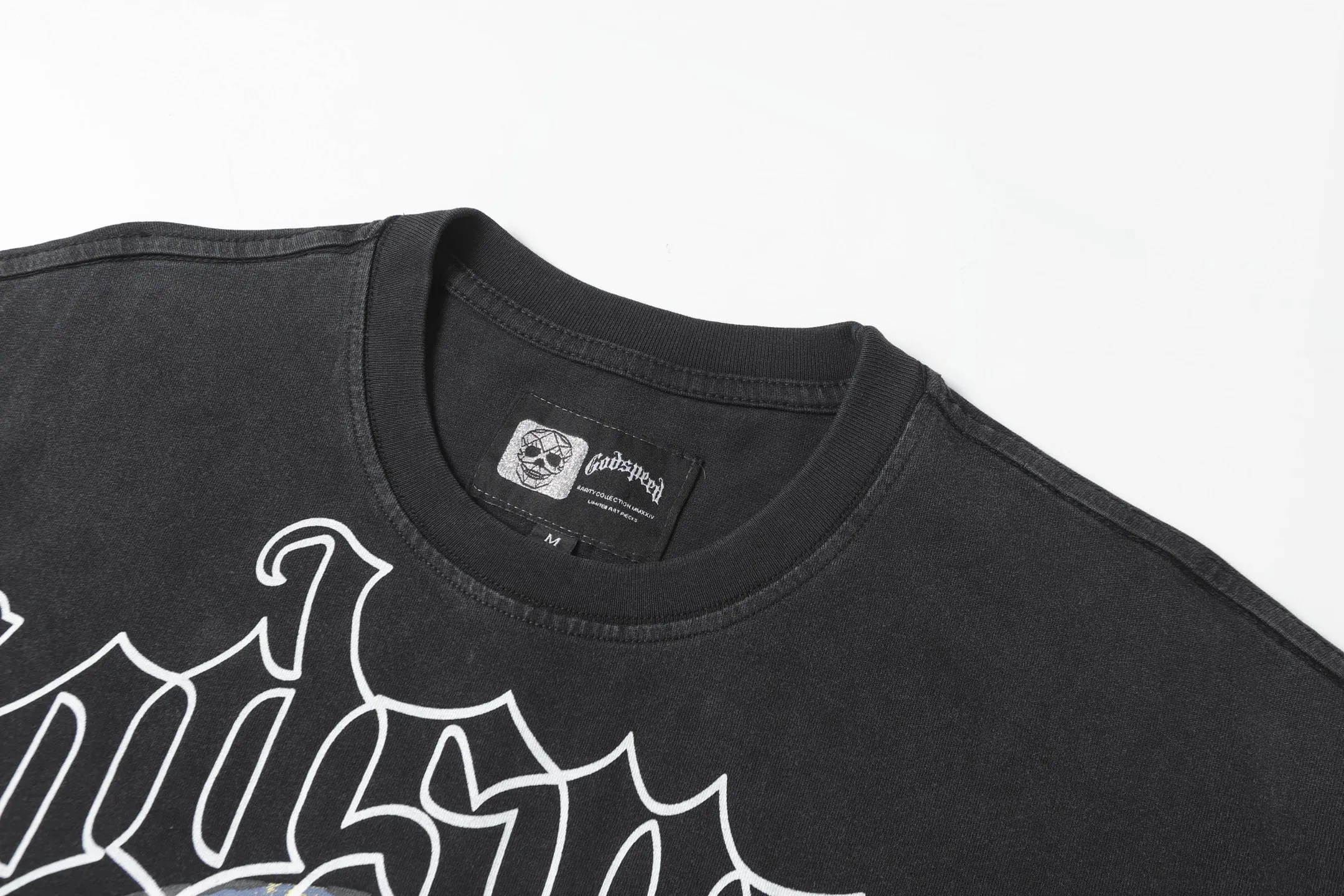 6027#washed black｜P116 Godspeed cross-border American rock and roll street washed retro style short-sleeved T (craft printing) fabric (fabric): 32 count combed double yarn 250g weight size (size): S-M-L-XL color (colour): washed black 👉