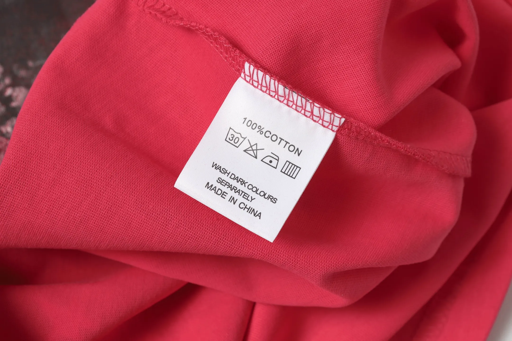 5039#Rose Red｜P104 Godspeed cross-border American rock and roll street washed retro style short-sleeved T (craft printing) fabric (fabric) 32-count combed double yarn 240 grams weight code number (size): S-M-L-XL color (colour): rose red