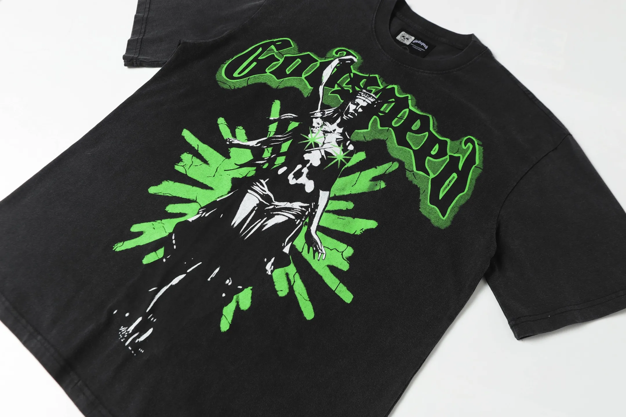 6037#washed black｜P116 Godspeed cross-border American rock and roll street washed retro style short-sleeved T (craft printing) fabric (fabric): 32 count combed double yarn 250g weight size (size): S-M-L-XL color (colour): washed black 👉