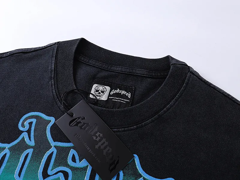 1013# P126 Washed Black Real Shot Godspeed American Fashion Rock Street Retro Washed Distressed Printed Pure Cotton Short Sleeves Fabric: 250g 32 Count Fine Cotton Double Yarn Pure Cotton Color: Washed Black Size: S M L XL