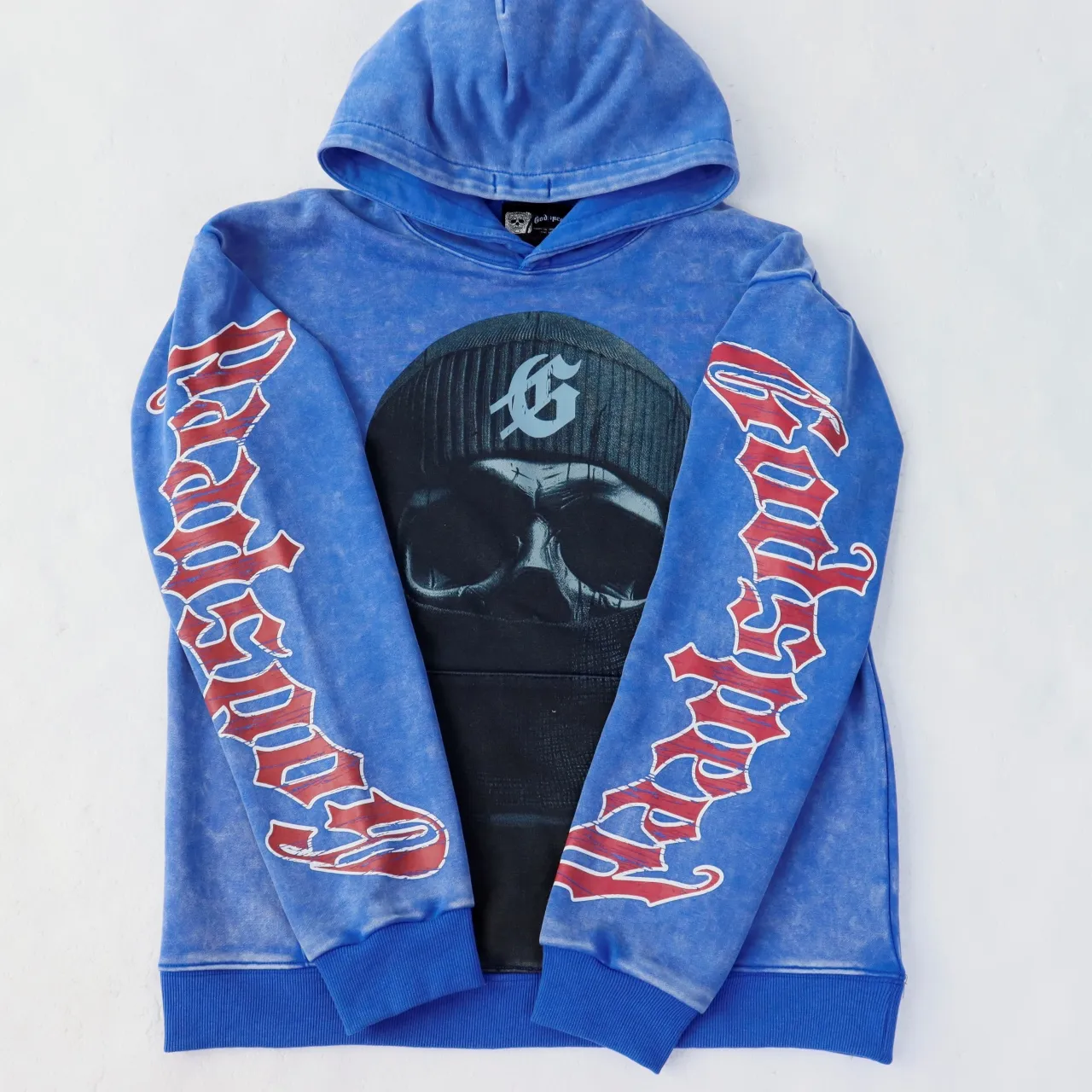 Style number: 5535 Fabric: 420g washed and distressed P196 Real shot Spot Godspeed American fashion rock street retro washed and distressed printed hooded sweatshirt Color: washed black washed blue Size: S M L XL
