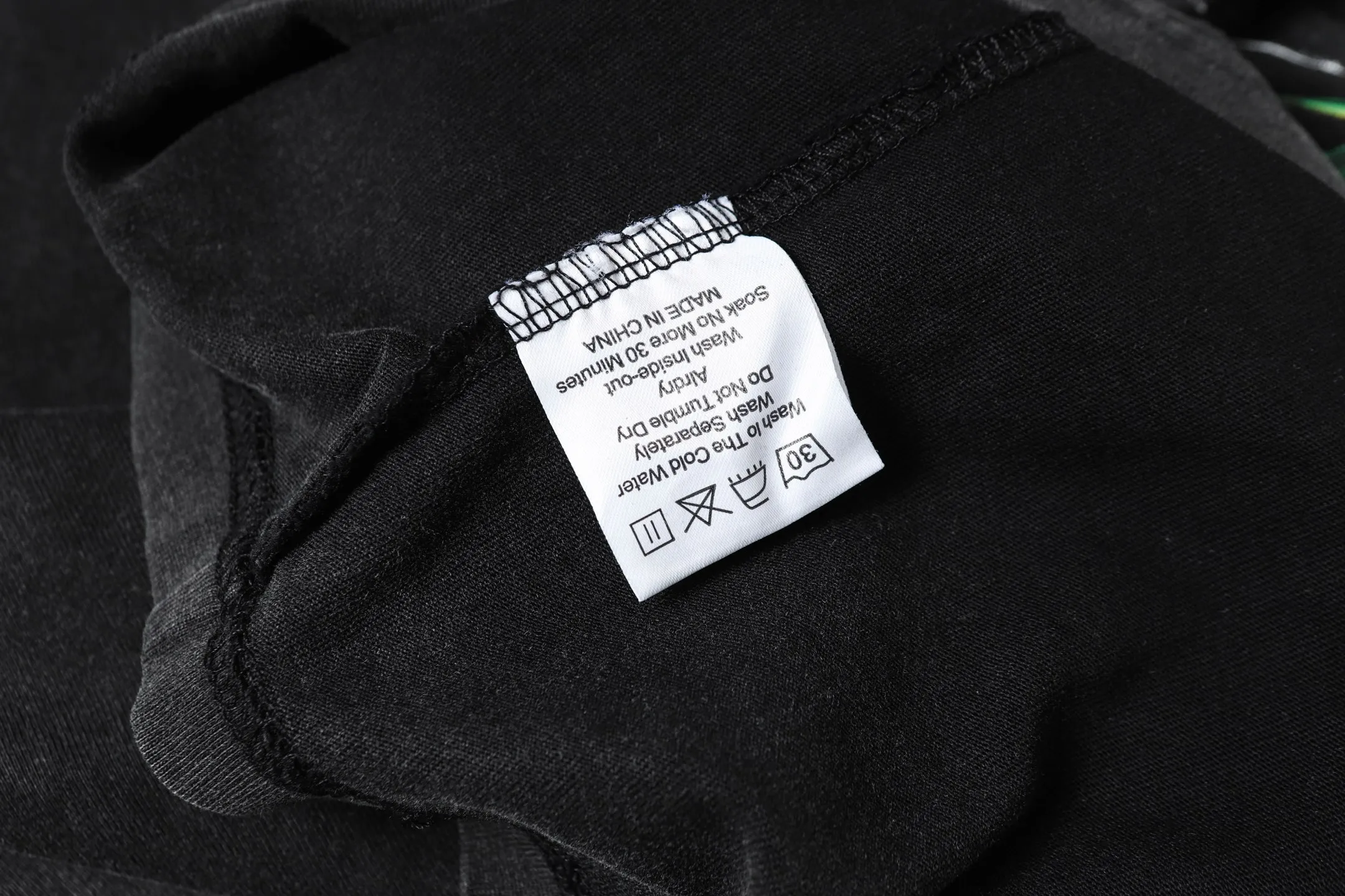 6046# washed black｜P116 Godspeed cross-border American rock and roll street washed retro style short-sleeved T (craft printing) fabric (fabric): 32 count combed double yarn 250 grams weight code (size): S-M-L-XL color (colour): washed black 👉