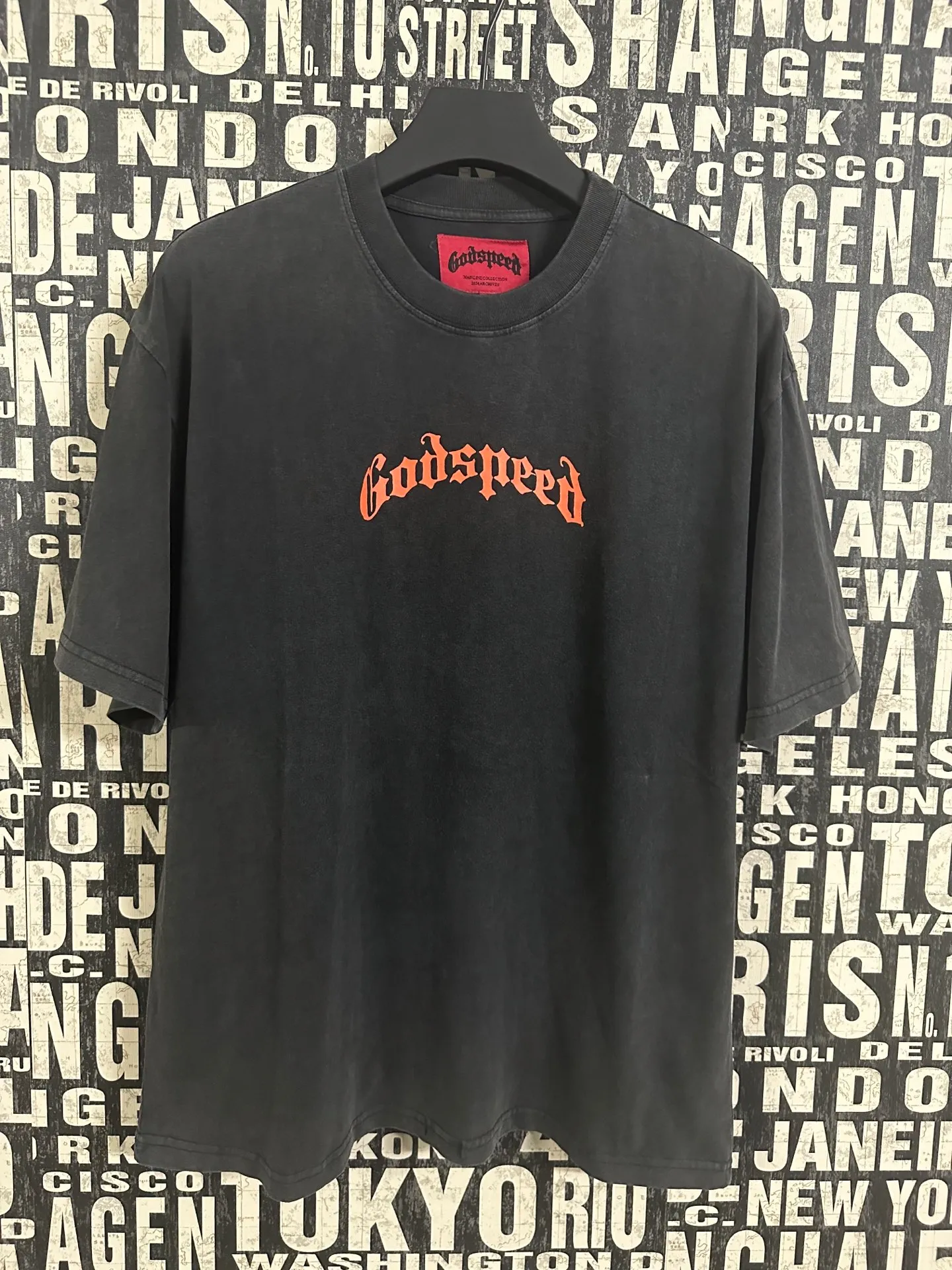 6046# washed black｜P116 Godspeed cross-border American rock and roll street washed retro style short-sleeved T (craft printing) fabric (fabric): 32 count combed double yarn 250 grams weight code (size): S-M-L-XL color (colour): washed black 👉