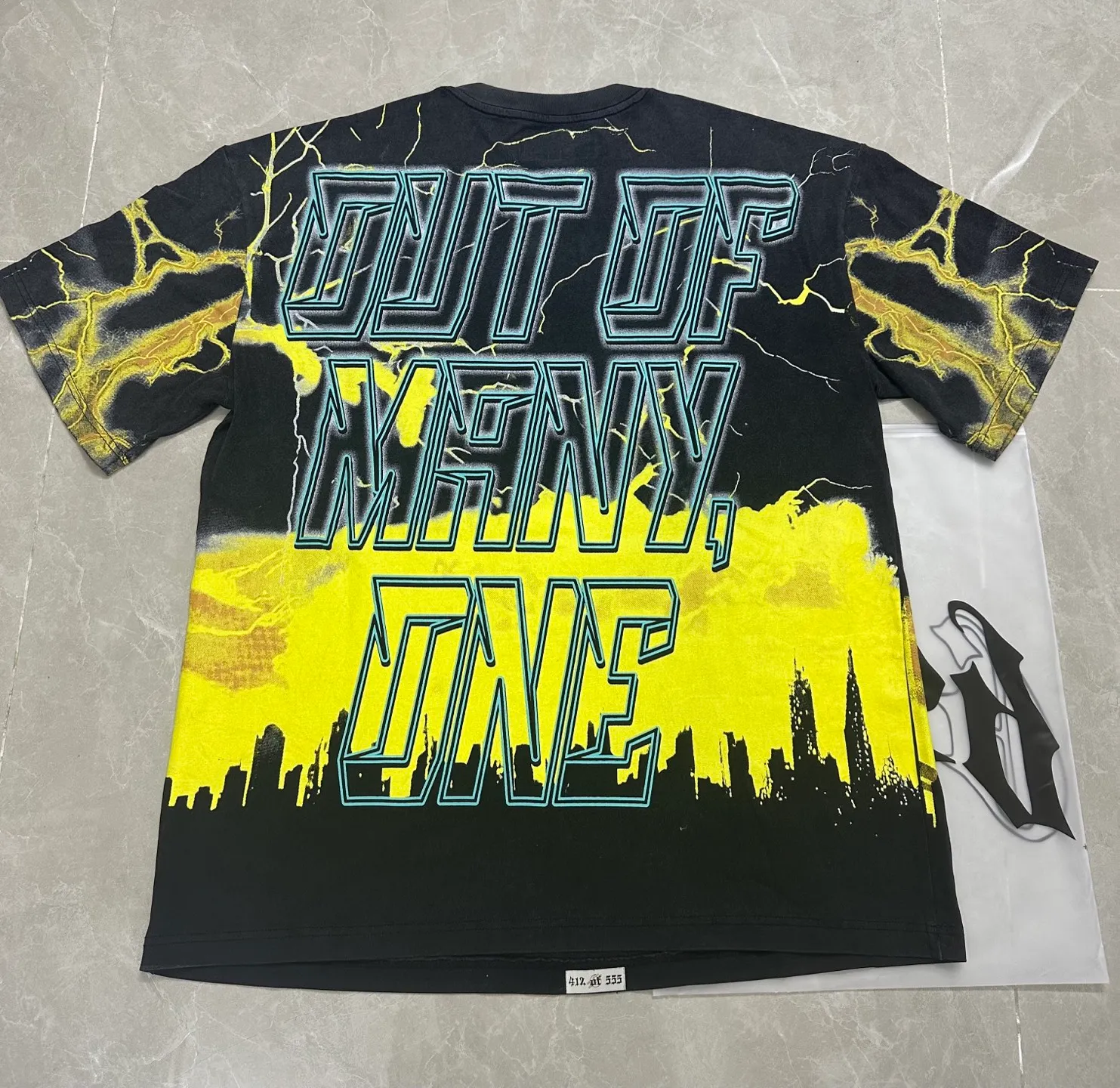 6301# Washed Black-Yellow | P116 Actual Spot (Beautiful Fashion Niche) Godspeed Cross-Border American Rock Street Washed Retro Style Short Sleeve T (Craft Printing) Fabric: 32 Count Combed Double Yarn 250g Weight Size: S-M-L-XL Color: Washed Black-Yellow