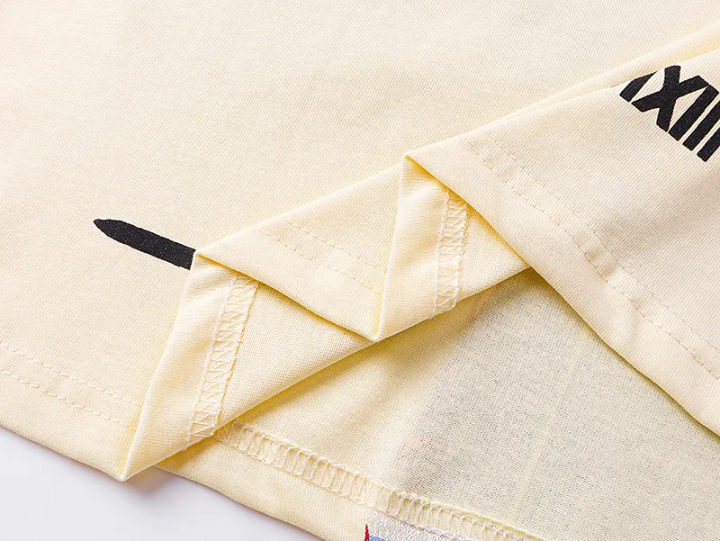 3028# P110 Real shot Godspeed American fashion rock street retro loose printed cotton short sleeves Fabric: 240g 32 count fine cotton double yarn pure cotton Color: apricot Size: S M L XL