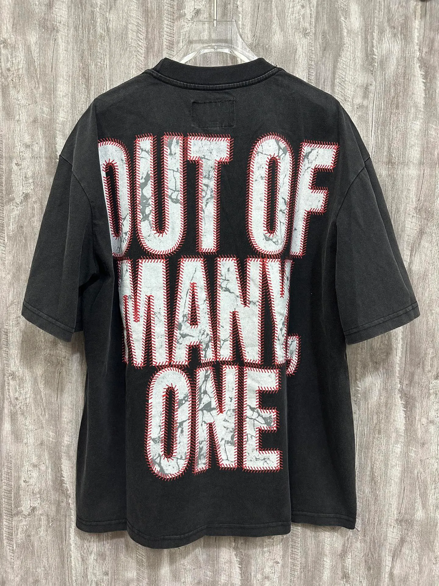 6013#washed black｜P116 Godspeed cross-border American rock and roll street washed retro style short-sleeved T (craft printing) fabric (fabric): 32 count combed double yarn 250g weight size (size): S-M-L-XL color (colour): washed black 👉