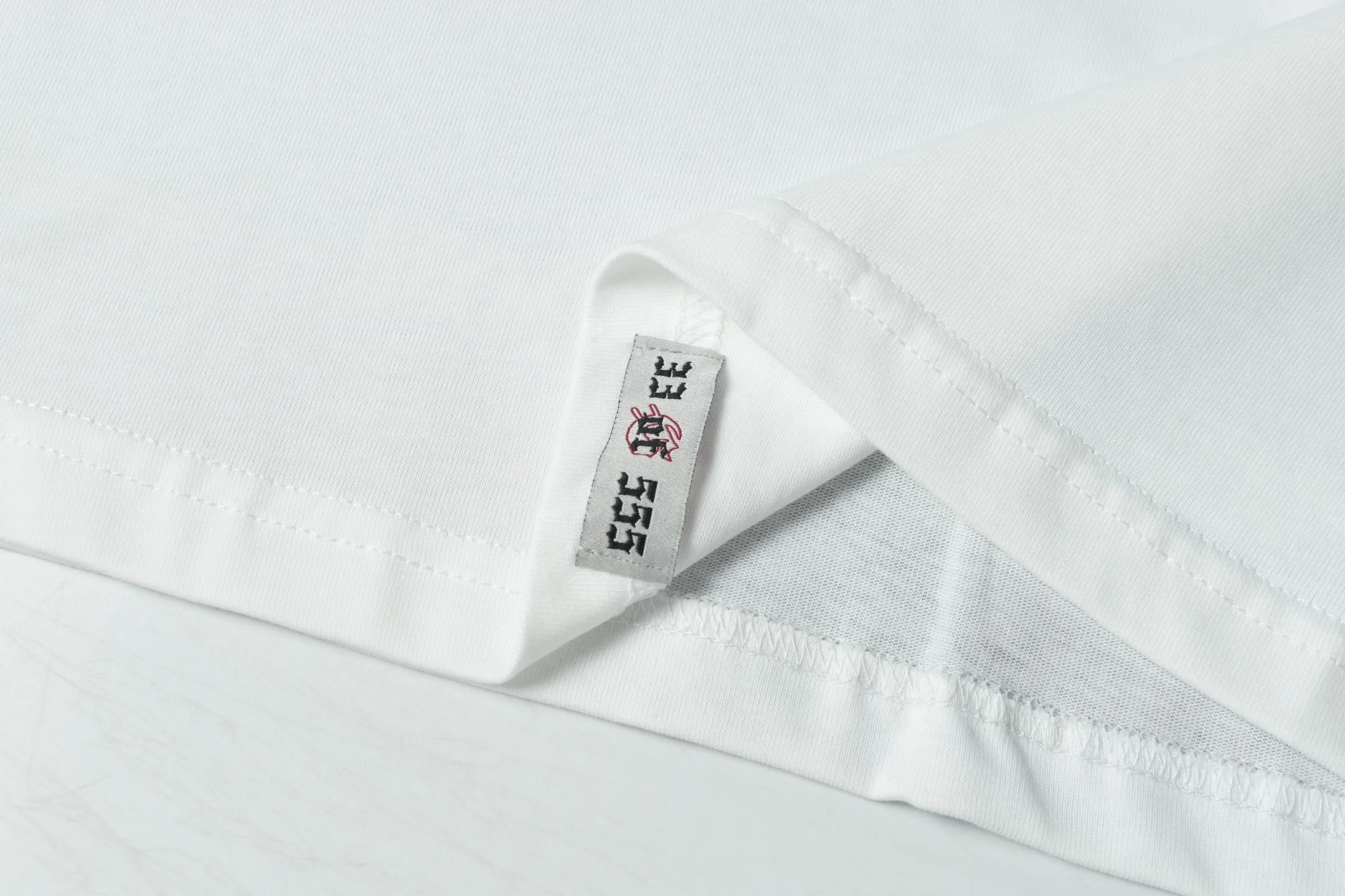 5050##White: Apricot｜P104 Godspeed cross-border American rock and roll street washed retro style short-sleeved T (craft printing) fabric (fabric): 32-count combed double yarn 240 grams weight code number (size): S-M-L-XL color (colour): white, apricot,