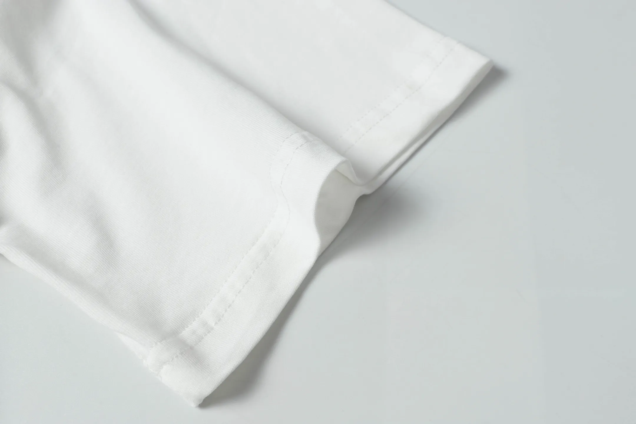 5050##White: Apricot｜P104 Godspeed cross-border American rock and roll street washed retro style short-sleeved T (craft printing) fabric (fabric): 32-count combed double yarn 240 grams weight code number (size): S-M-L-XL color (colour): white, apricot,