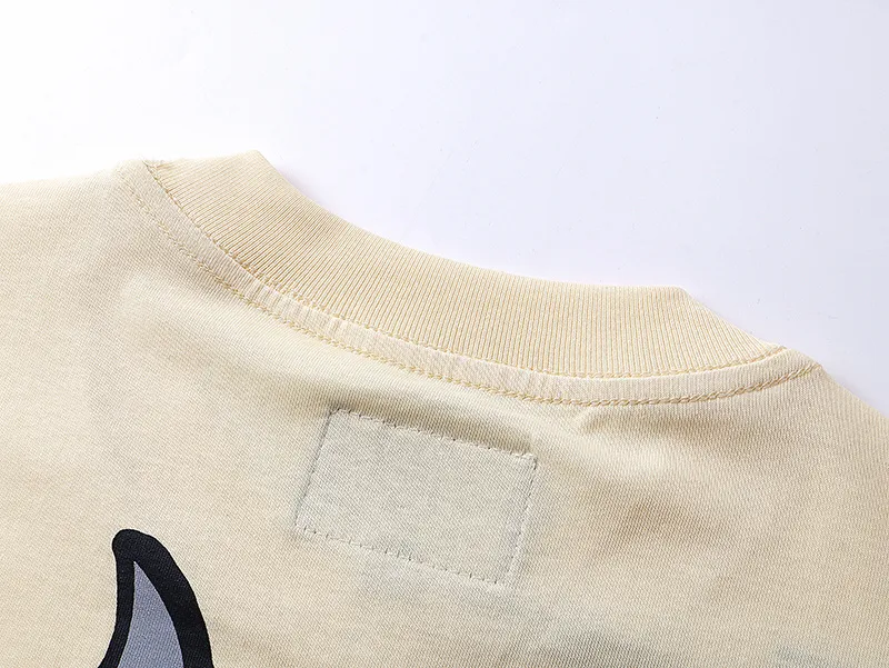 3116# P106 Real shot Godspeed American fashion rock street retro loose printed cotton short sleeves Fabric: 240g 32 count fine cotton double yarn pure cotton Color: apricot Size: S M L XL