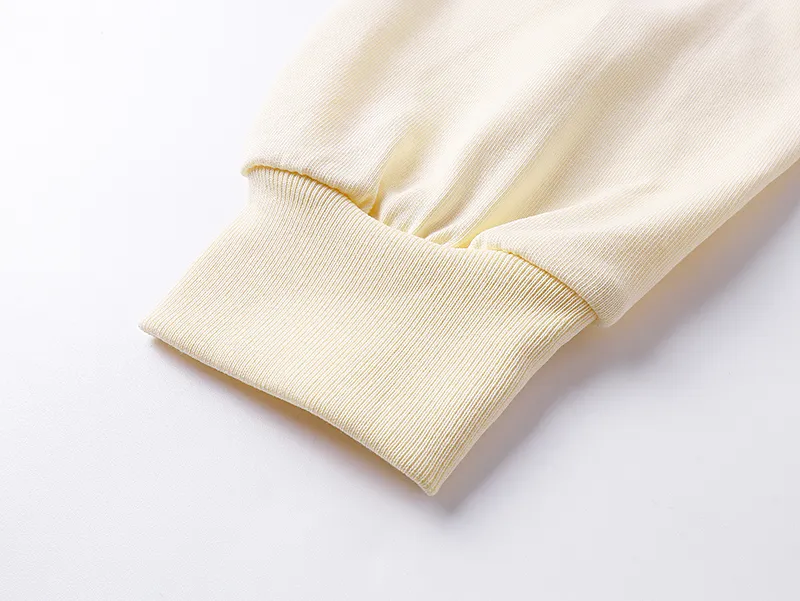 3105# P140 Real shot of Godspeed American fashion rock street pure cotton loose bottoming long-sleeved T-shirt long T. Fabric: 270g 32 count fine cotton double yarn pure cotton Color: Apricot Code number: S M L XL