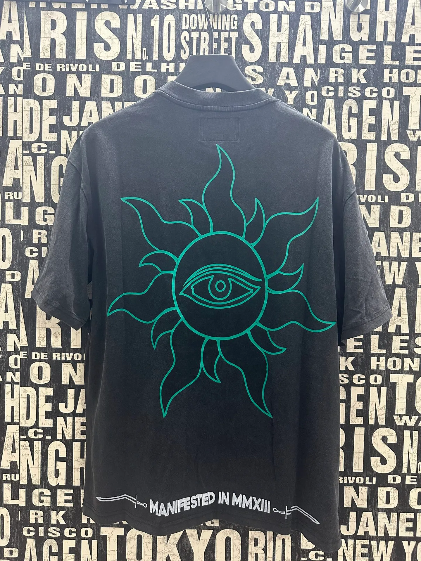 6043#washed black｜P116 Godspeed cross-border American rock and roll street washed retro style short-sleeved T (craft printing) fabric (fabric): 32 count combed double yarn 250g weight size (size): S-M-L-XL color (colour): washed black 👉