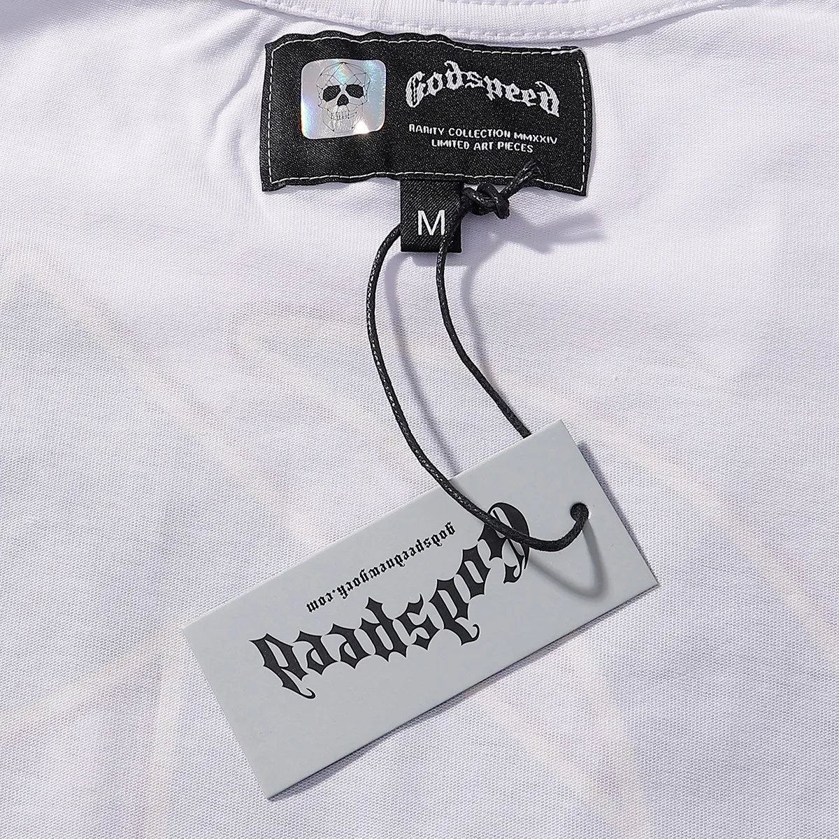 No. 7051, foreign trade beauty trend Godspeed speedboat shark small fresh color matching printed high-quality double yarn pure cotton round neck short-sleeved T-shirt batch 110 Color: black, white; Size: S M L XL