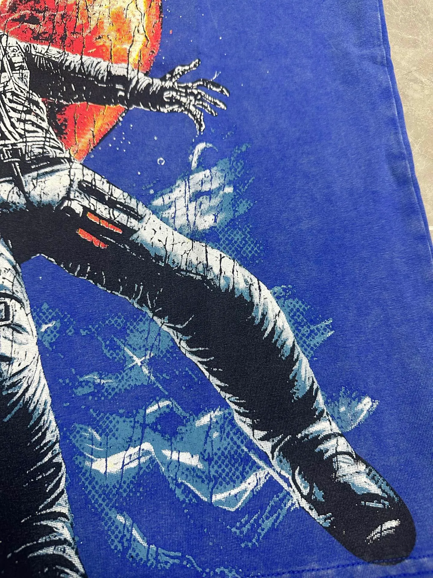 6131# Washed Vintage Klein Blue I P116 Real Spot (American Trendy Niche) Godspeed Cross-Border American Rock Street Washed Retro Style Short Sleeve T (Craft Printing) Fabric (fabric): 32 Count Combed Double Yarn 250g Weight Code Number (size): S-M-L-XL Color (colour): Washed Klein Blue