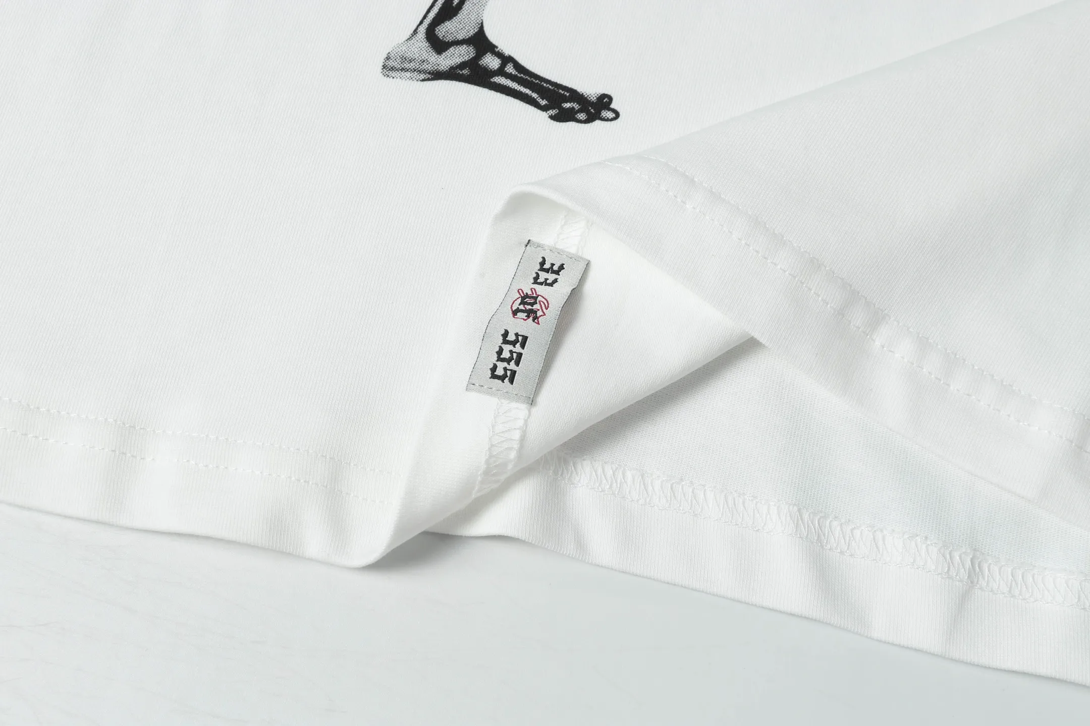 5049#White/Apricot｜P104 Godspeed cross-border American rock and roll street washed retro style short-sleeved T (craft printing) fabric (fabric): 32-count combed double yarn 240 grams weight code number (size): S-M-L-XL color (colour): white, apricot,