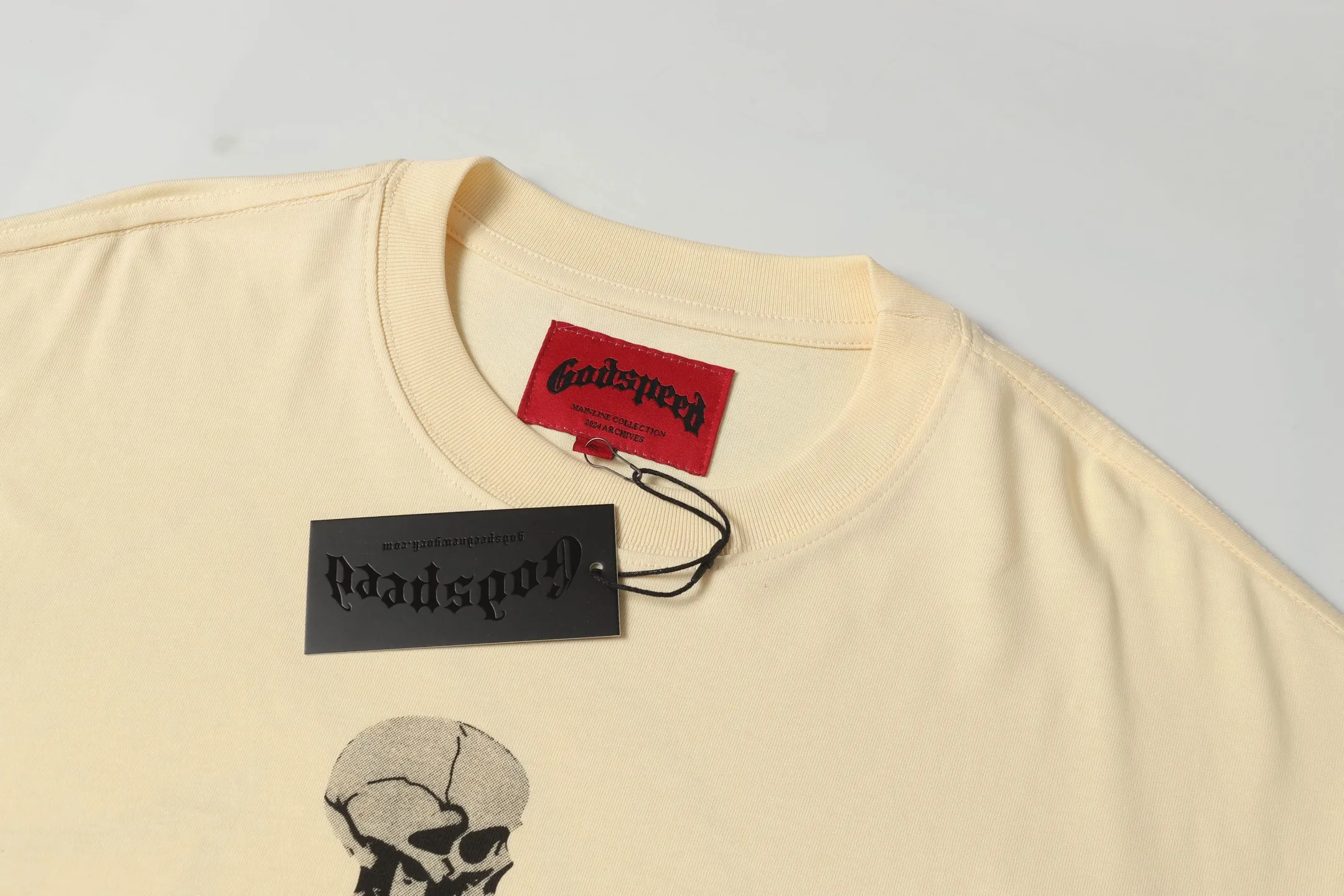 5049#White/Apricot｜P104 Godspeed cross-border American rock and roll street washed retro style short-sleeved T (craft printing) fabric (fabric): 32-count combed double yarn 240 grams weight code number (size): S-M-L-XL color (colour): white, apricot,