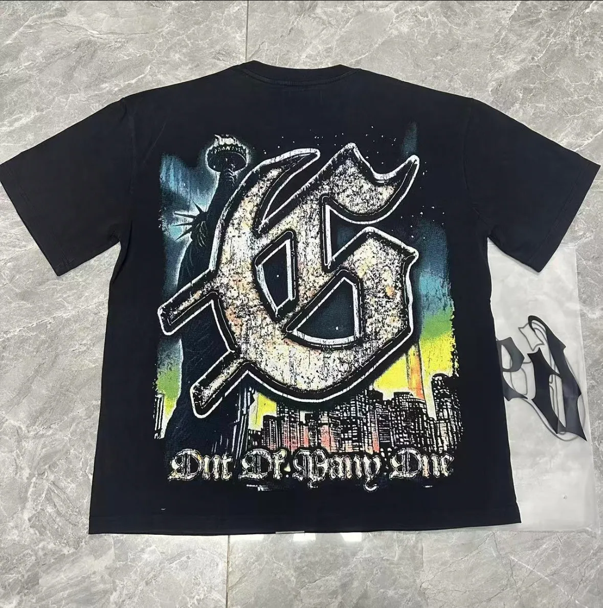 6093# Washed black I P116 High-definition printing. Soft touch Godspeed Cross-border American rock and roll street washed retro style Short-sleeved T (craft printing) Fabric (fabric): 32 counts combed double yarn 250 grams weight Size (size): S-M-L-XL Color (colour): Washed black 👉 👉 👉 👉