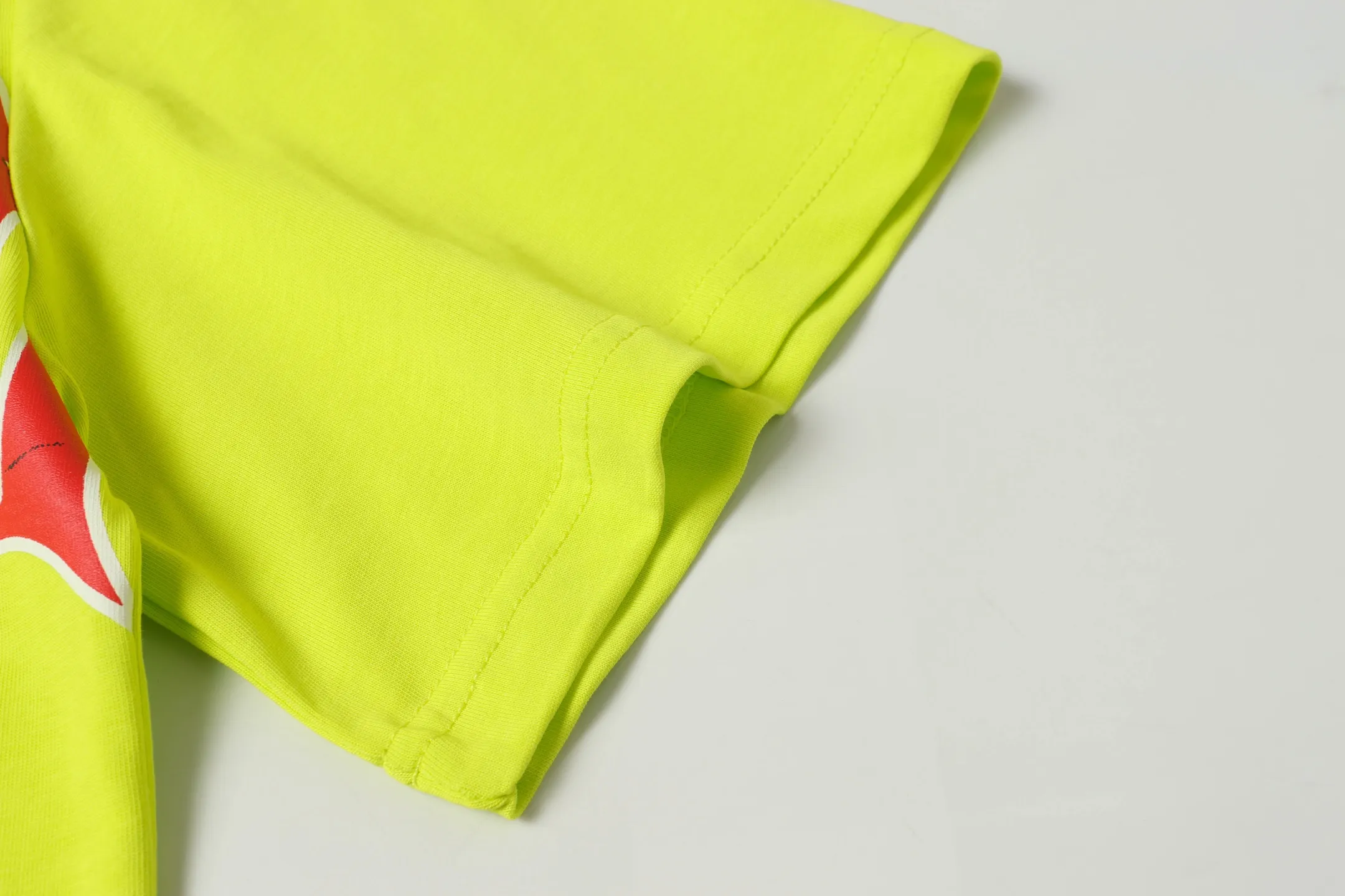 5033# Fluorescent Green｜P104 Godspeed cross-border American rock and roll street washed retro style short-sleeved T (craft printing) fabric (fabric) 32-count combed double yarn 240 grams weight code number (size): S-M-L-XL color (colour): fluorescent green