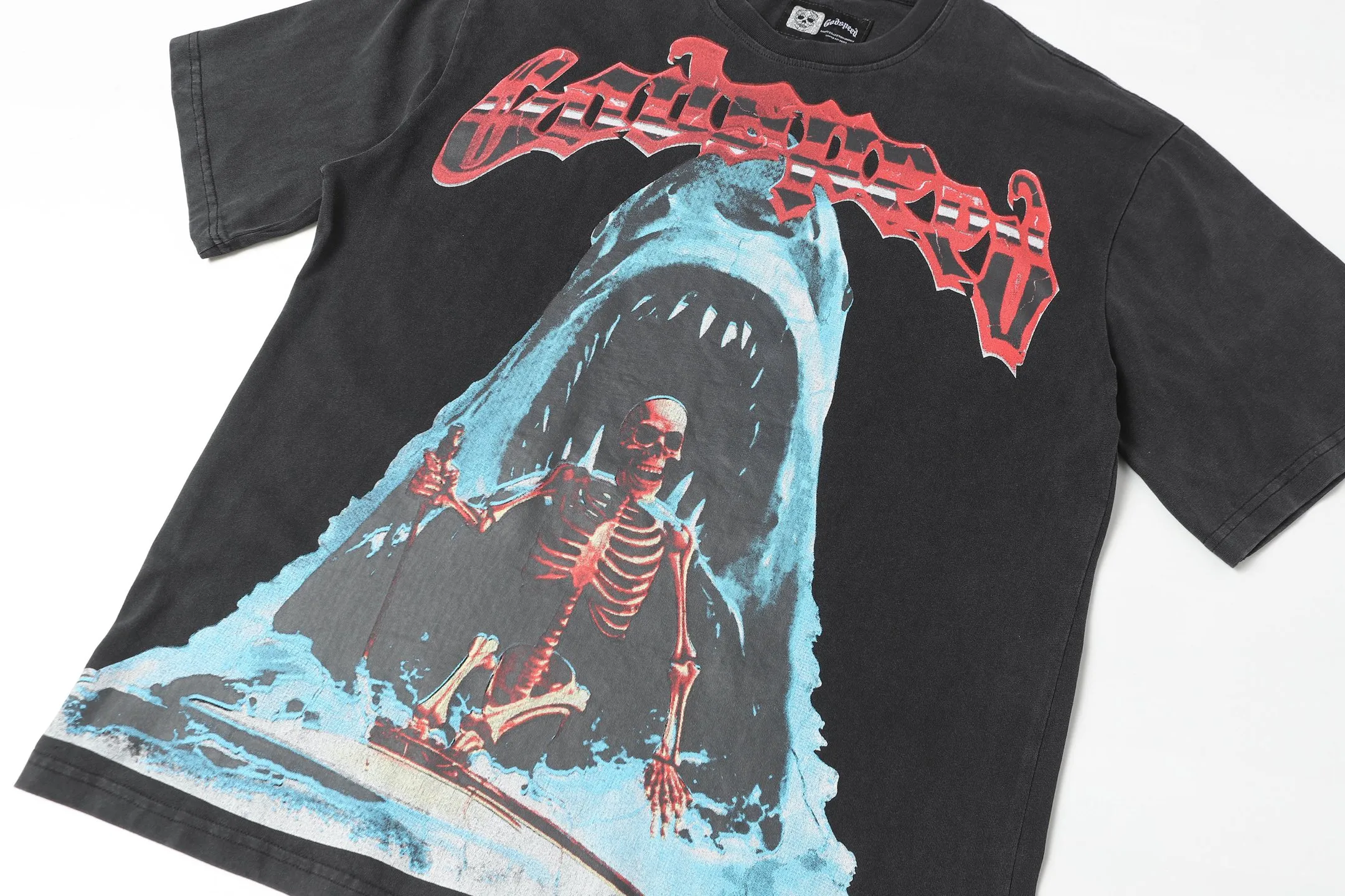 6025# washed black｜P116 Godspeed cross-border American rock and roll street washed retro style short-sleeved T (craft printing) fabric (fabric): 32 count combed double yarn 250 grams weight code (size): S-M-L-XL color (colour): washed black 👉