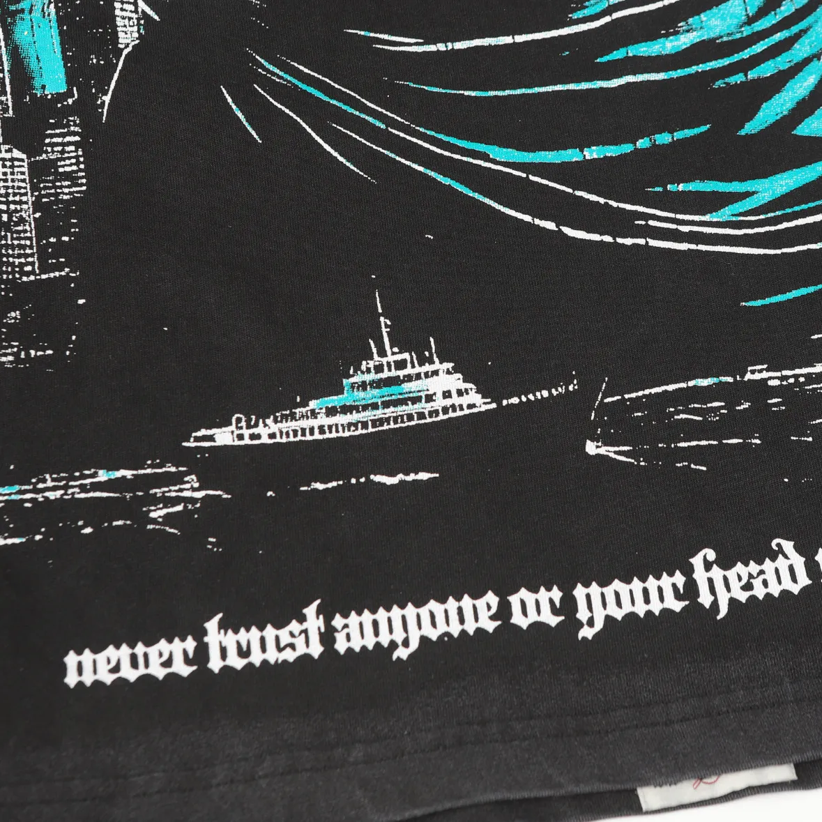 6099#washed black I P116 high-definition printing. soft touch Godspeed cross-border American rock and roll street washed retro style short-sleeved T (craft printing) fabric (fabric): 32 counts combed double yarn 250 grams weight code (size): S-M-L-XL color (colour): washed black 👉 👉 👉 👉