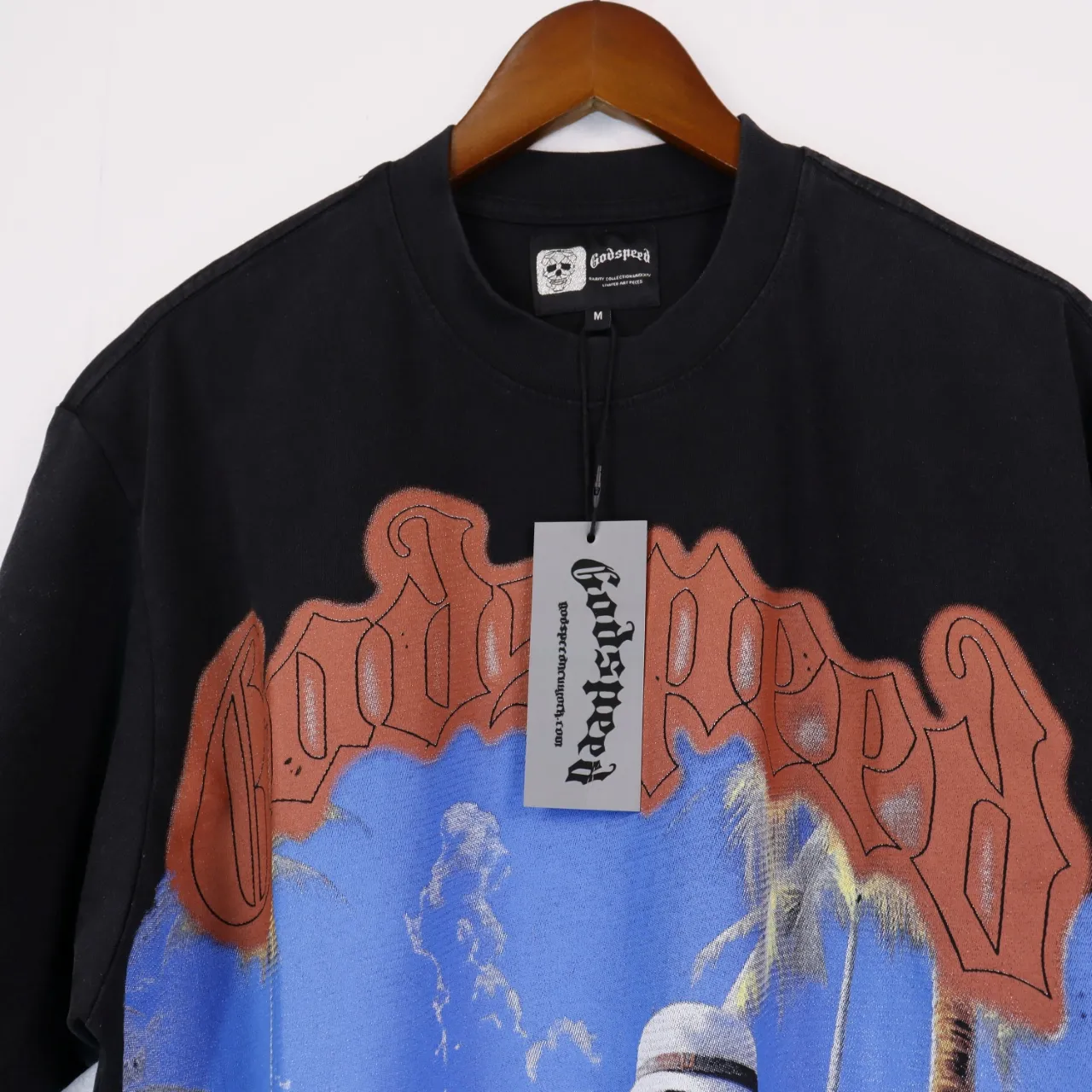 Style No.: 2852 Fabric: 230g washed P126 Real shot, spot beauty and trendy Godspeed skull print washed and distressed high quality double yarn casual round neck short-sleeved T-shirt for men and women Color; washed black Size: S M L XL