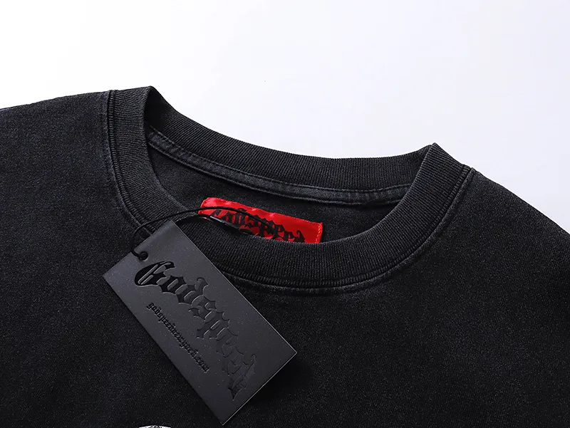 1025# P126 Washed Black Real Shot Godspeed American Fashion Rock Street Retro Washed Distressed Printed Pure Cotton Short Sleeves Fabric: 250g 32 Count Fine Cotton Double Yarn Pure Cotton Color: Washed Black Size: S M L XL
