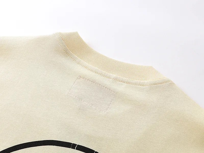 3025# P110 Real shot Godspeed American fashion rock street retro loose printed cotton short sleeves Fabric: 240g 32 count fine cotton double yarn pure cotton Color: off-white apricot Size: S M L XL
