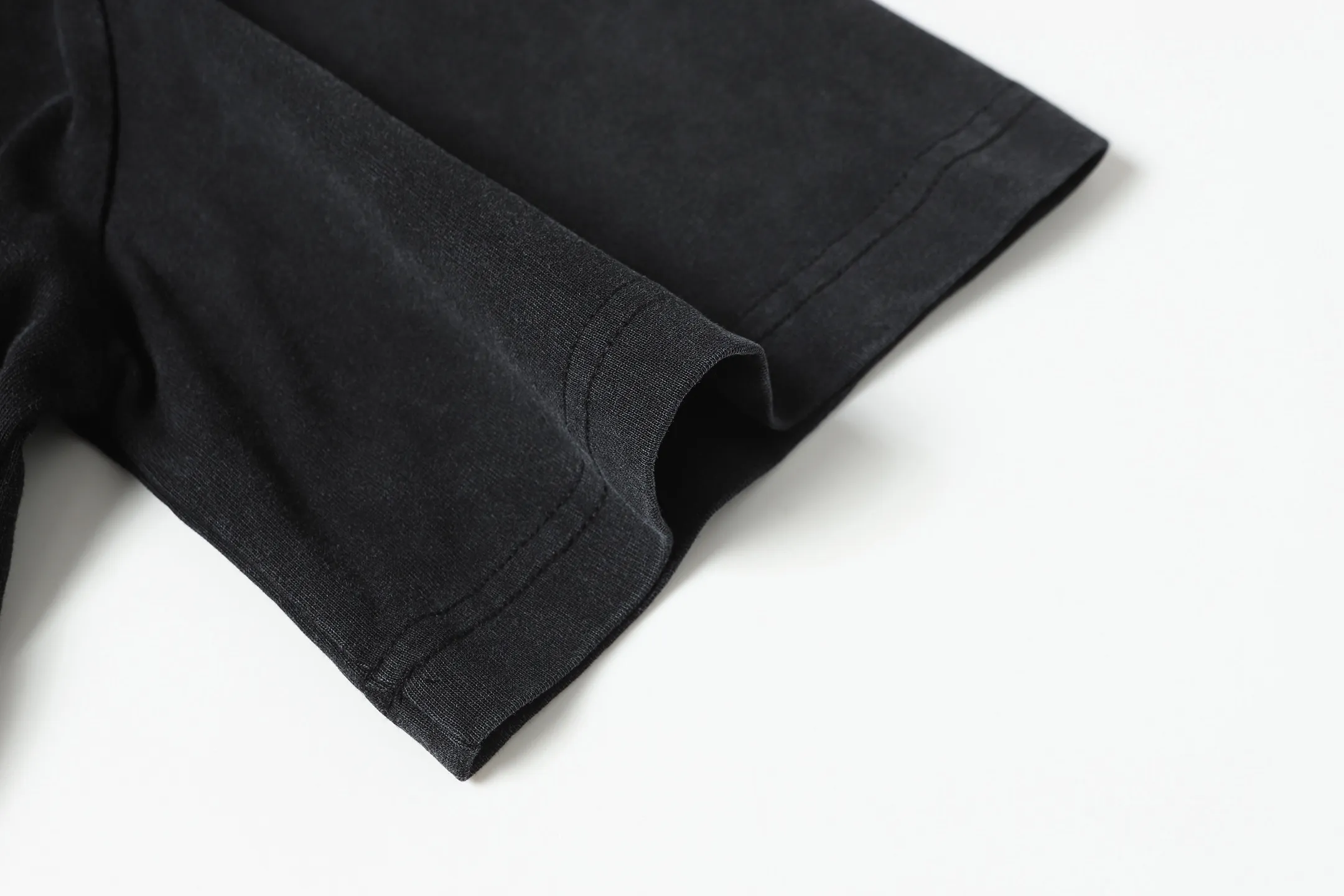 6085# washed black｜P116 Godspeed cross-border American rock and roll street washed retro style short-sleeved T (craft printing) fabric (fabric): 32 count combed double yarn 250 grams weight code (size): S-M-L-XL color (colour): washed black 👉 👉