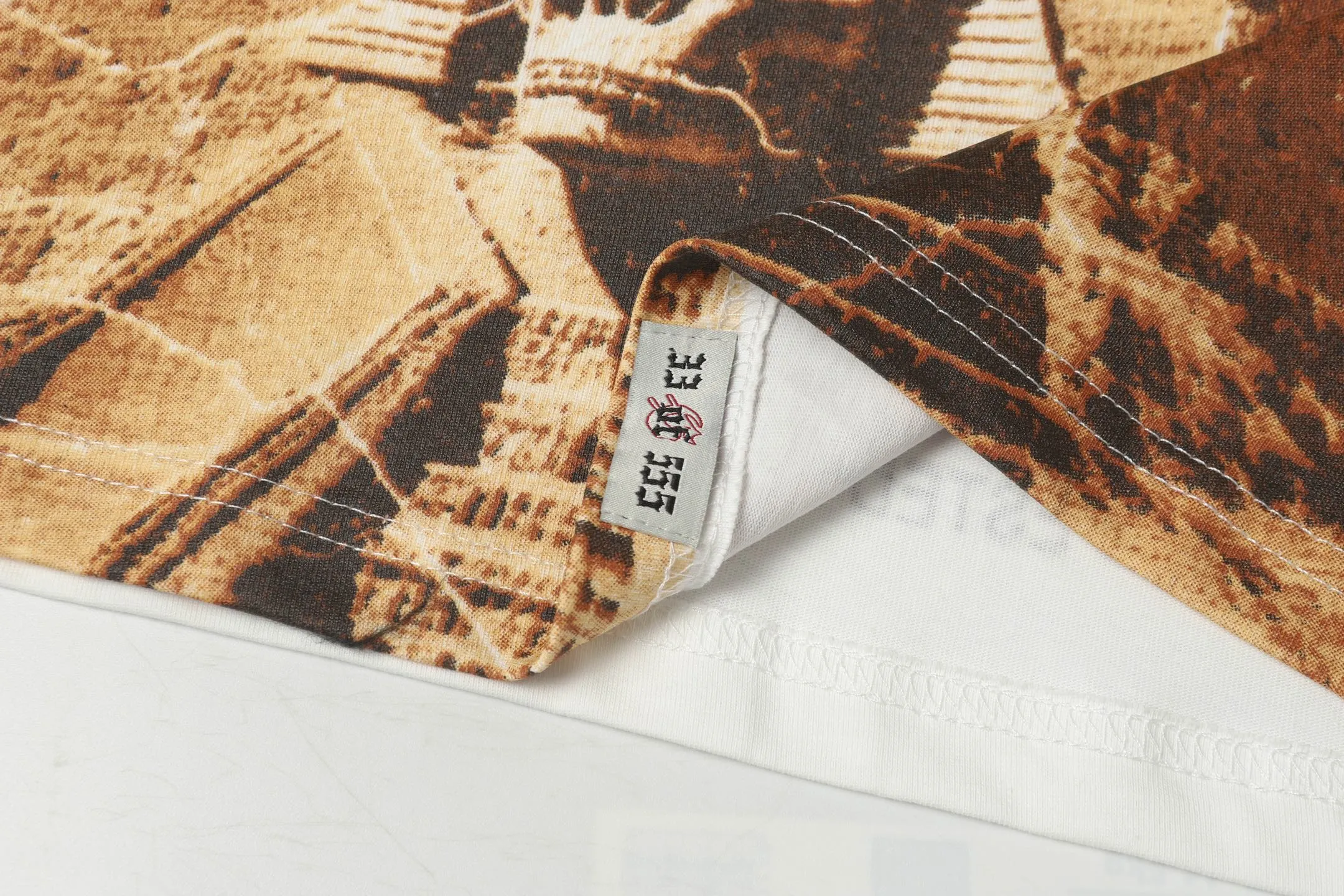 5023#White/Pink｜P104 Godspeed cross-border American rock and roll street washed retro style short-sleeved T (craft printing) fabric (fabric): 32 count combed double yarn 240 grams weight code number (size): S-M-L-XL color (colour): white.pink