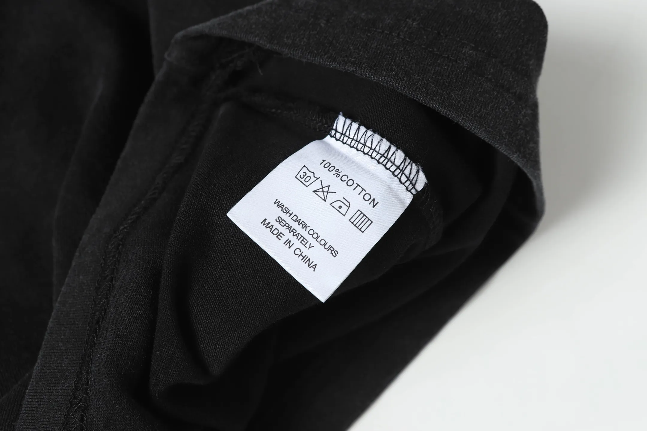 6033# washed black｜P116 Godspeed cross-border American rock and roll street washed retro style short-sleeved T (craft printing) fabric (fabric): 32 count combed double yarn 250 grams weight code (size): S-M-L-XL color (colour): washed black 👉