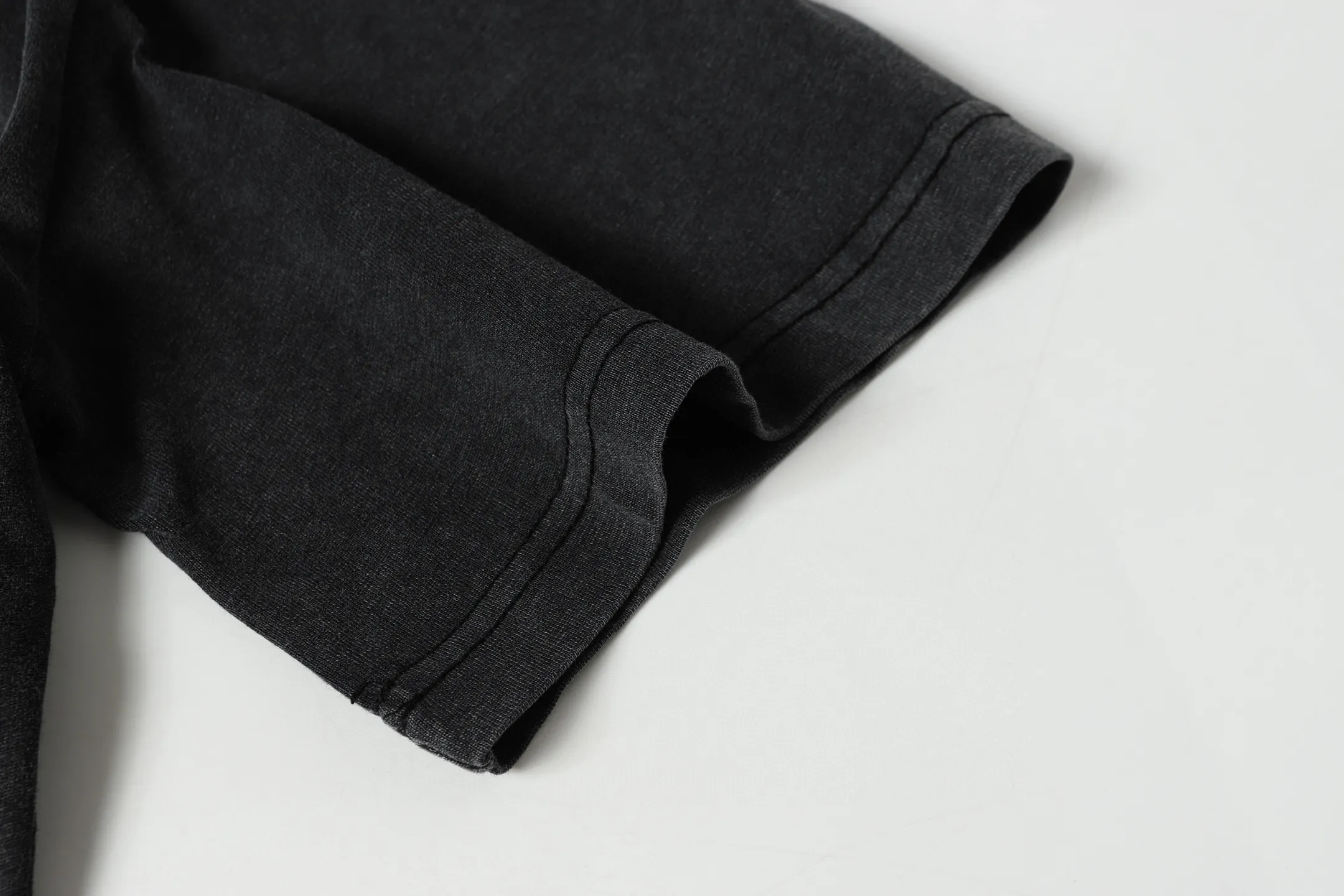 6136# Washed black I P116 Real stock (American fashion niche) Godspeed cross-border American rock and roll street washed retro style short-sleeved T (craft printing) Fabric (fabric): 32 counts combed double yarn 250 grams weight Size (size): S-M-L-XL Color (colour): Washed black